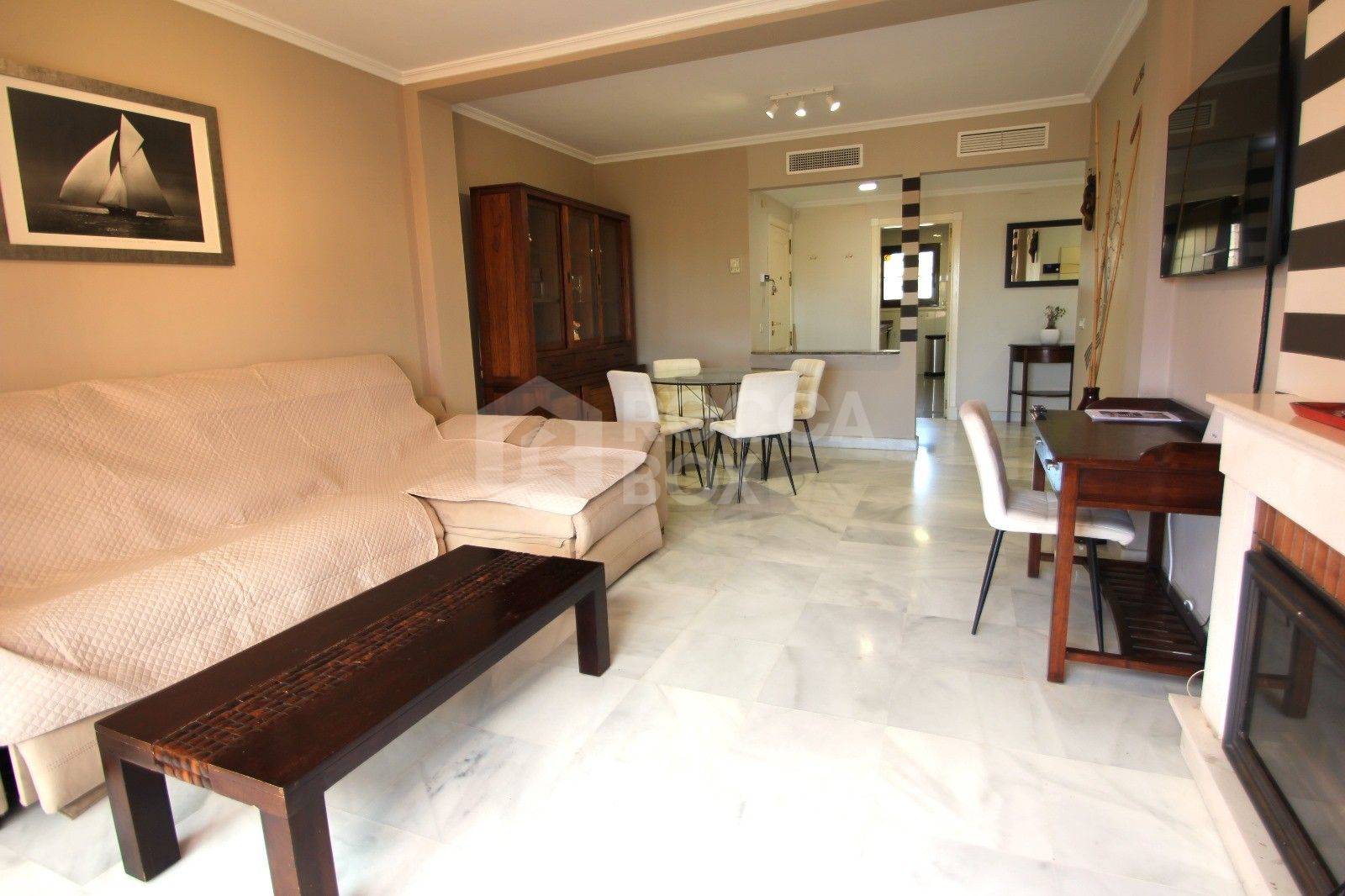 Exclusive Apartment for long season, 2 Bedrooms near the sea.