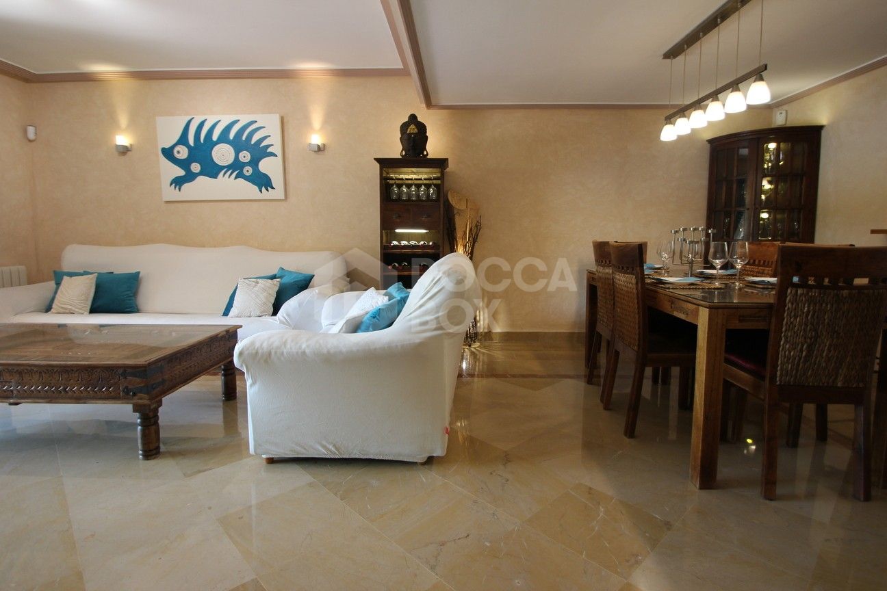 Semi-detached house for long-term rental – Golden Mile, Marbella.