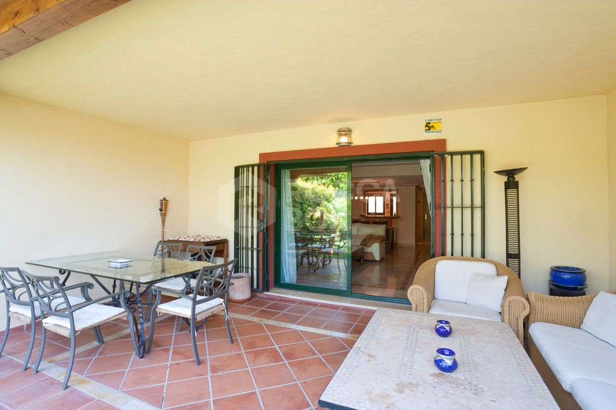 Semi-detached house for long-term rental – Golden Mile, Marbella.
