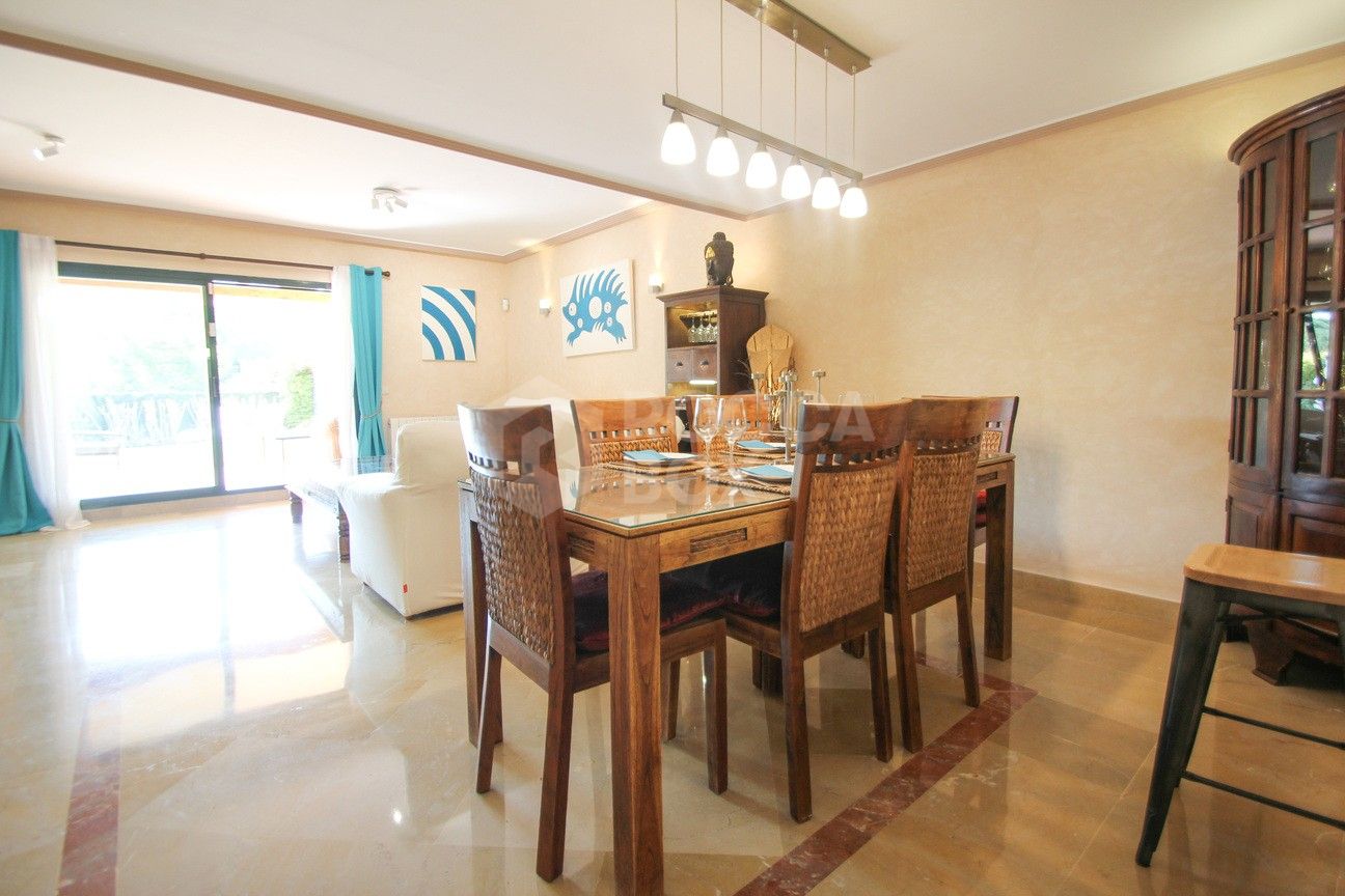 Semi-detached house for long-term rental – Golden Mile, Marbella.