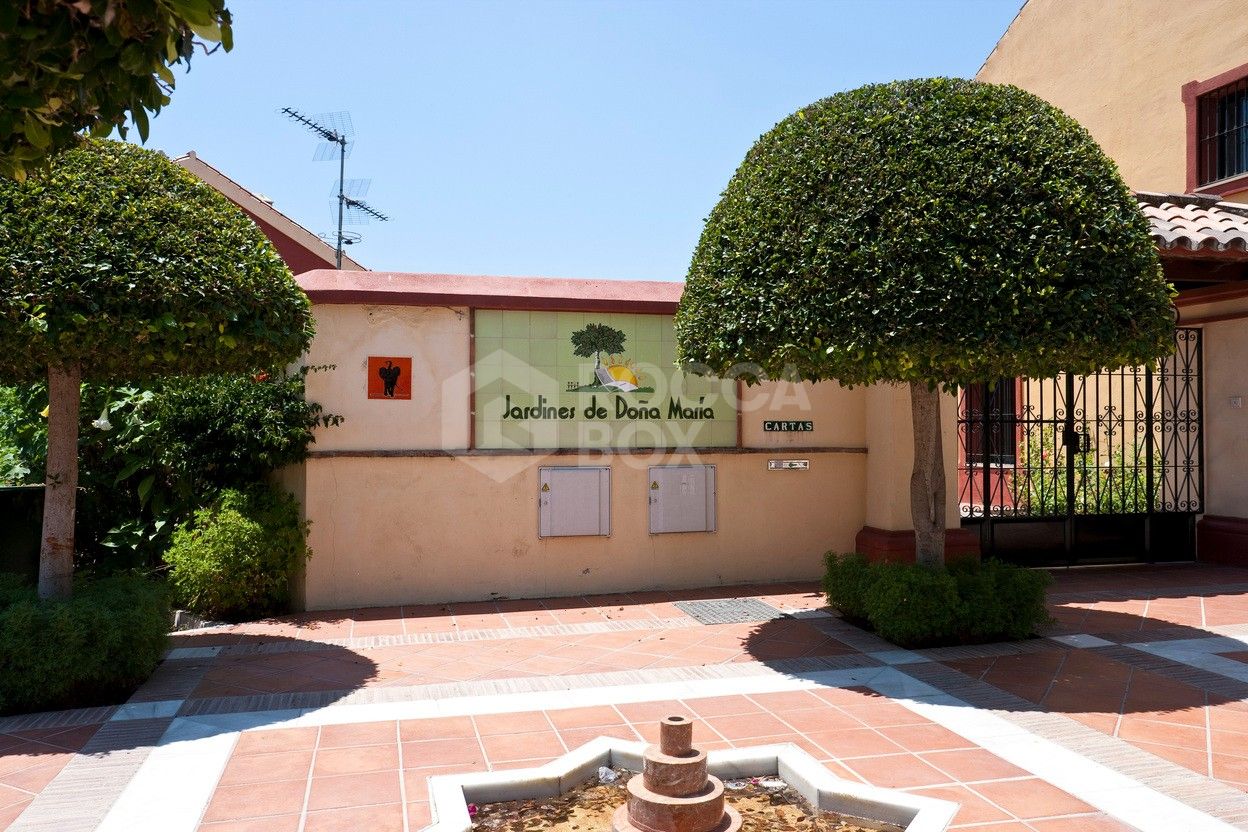 Semi-detached house for long-term rental – Golden Mile, Marbella.