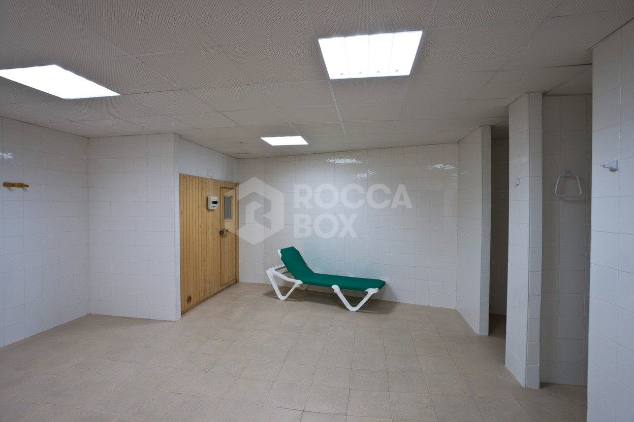 Semi-detached house for long-term rental – Golden Mile, Marbella.