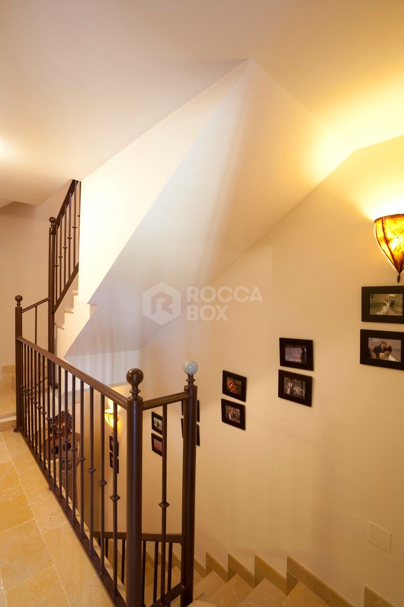 Semi-detached house for long-term rental – Golden Mile, Marbella.
