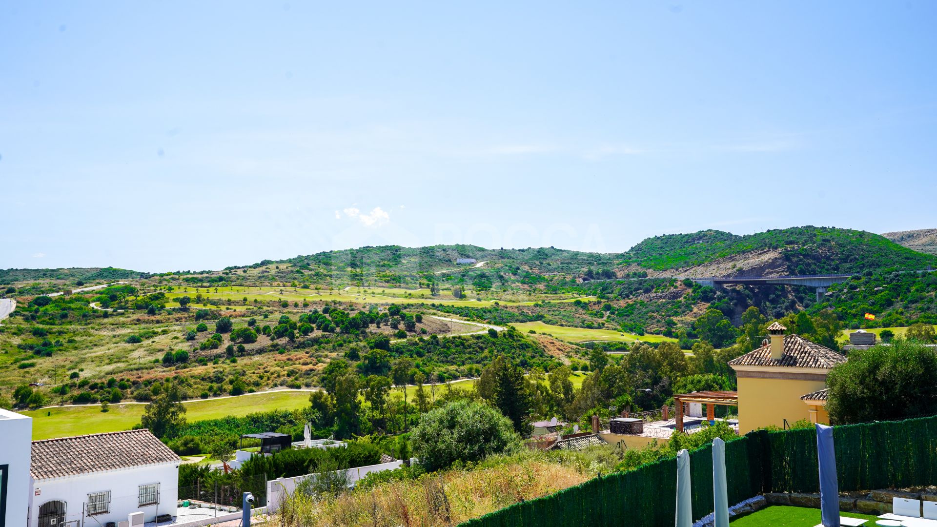 Brand new front line golf 4-Bedroom Luxury Villa in the Prestigious Valle Romano
