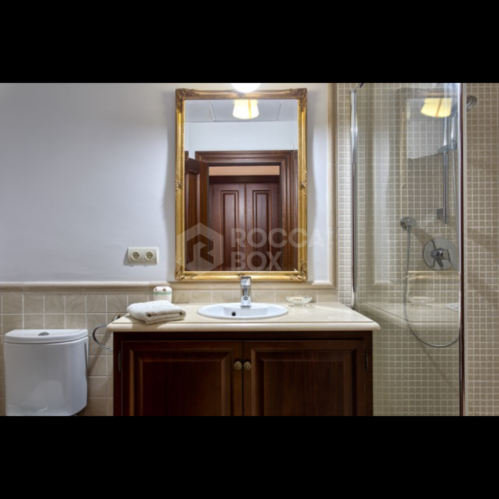 Exquisite Villa with Panoramic Views, Manicured Garden, and Resort-Level Security