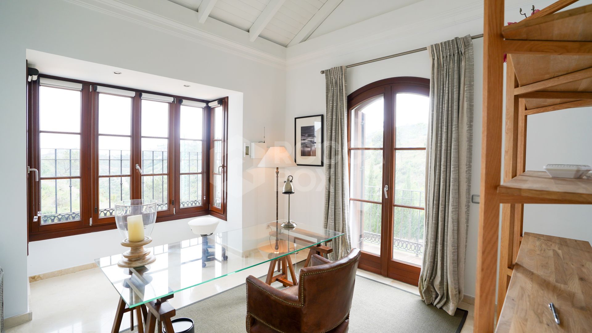 Casa Mar y Cielo - Traditional Villa in El Madroñal for Long Term Rent.