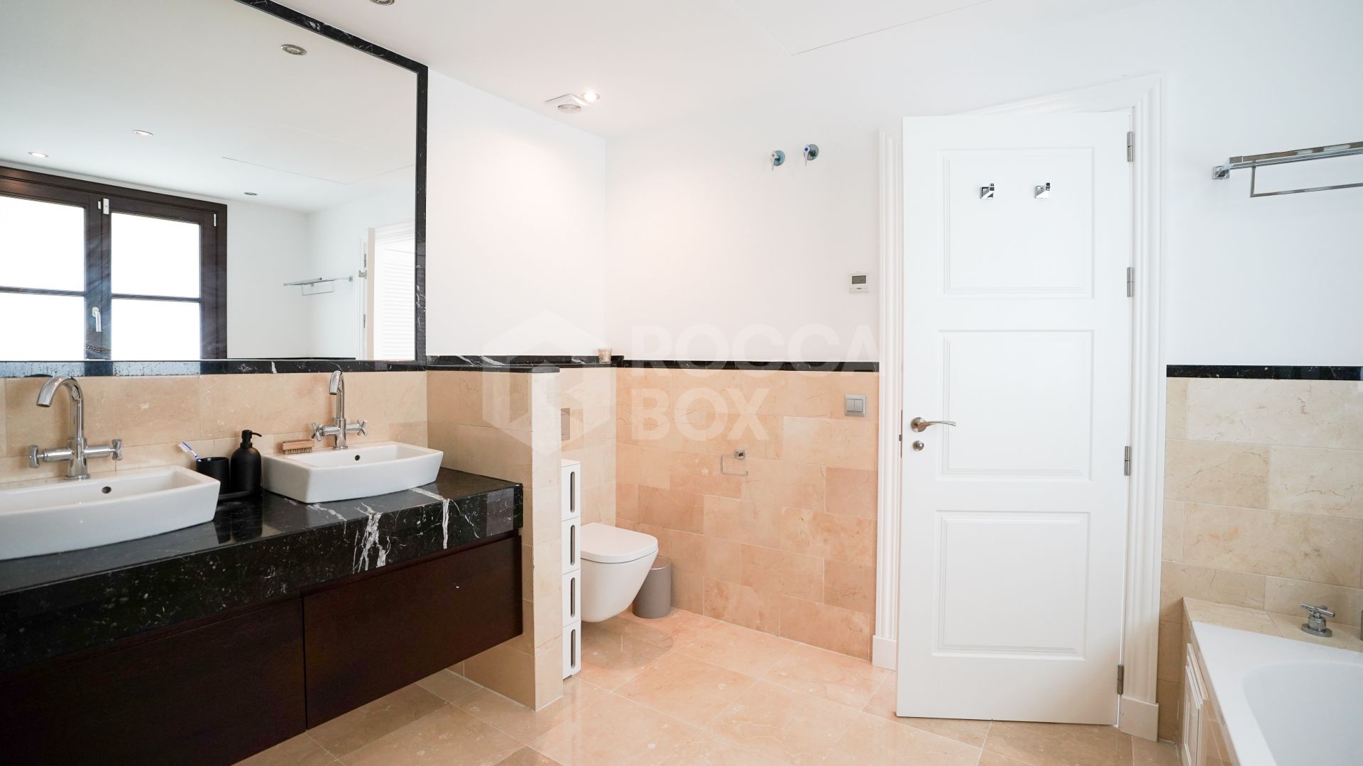 Casa Mar y Cielo - Traditional Villa in El Madroñal for Long Term Rent.