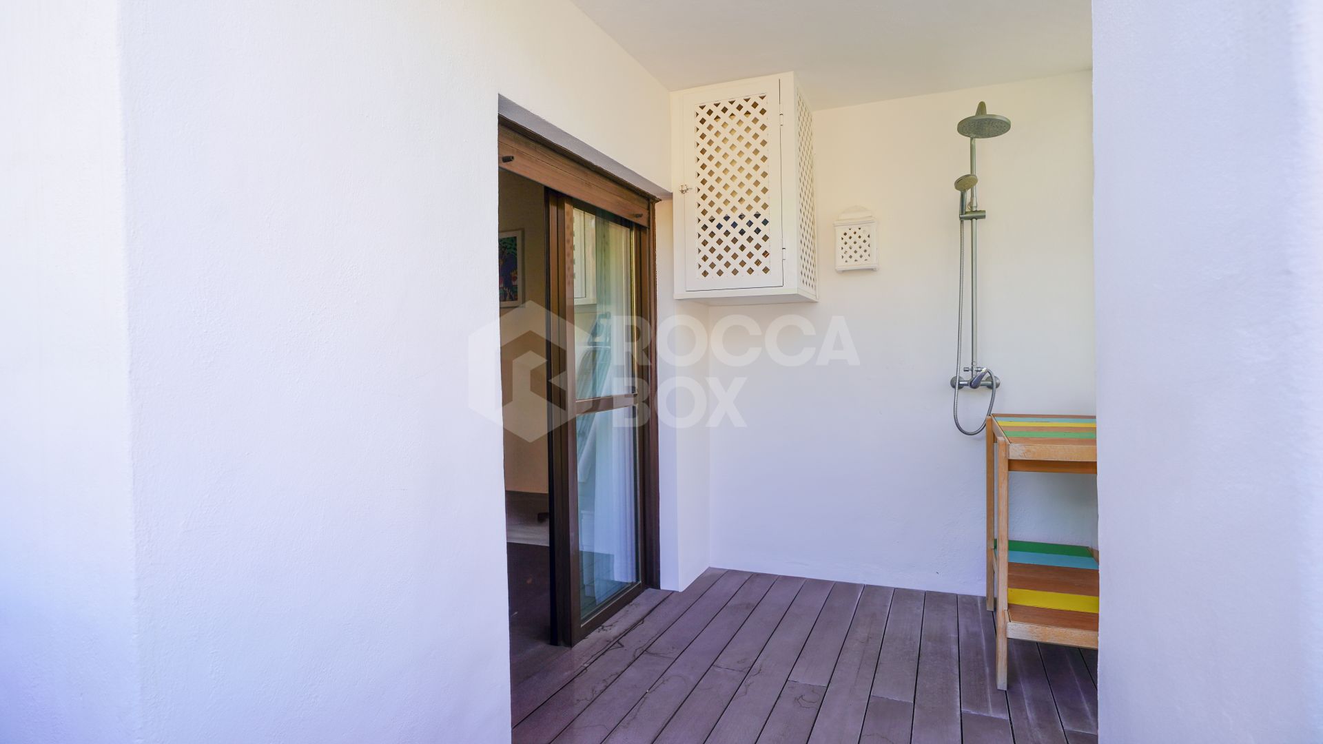 Exclusive 3 Bedroom Apartment with Pool and Pista de Pádel.