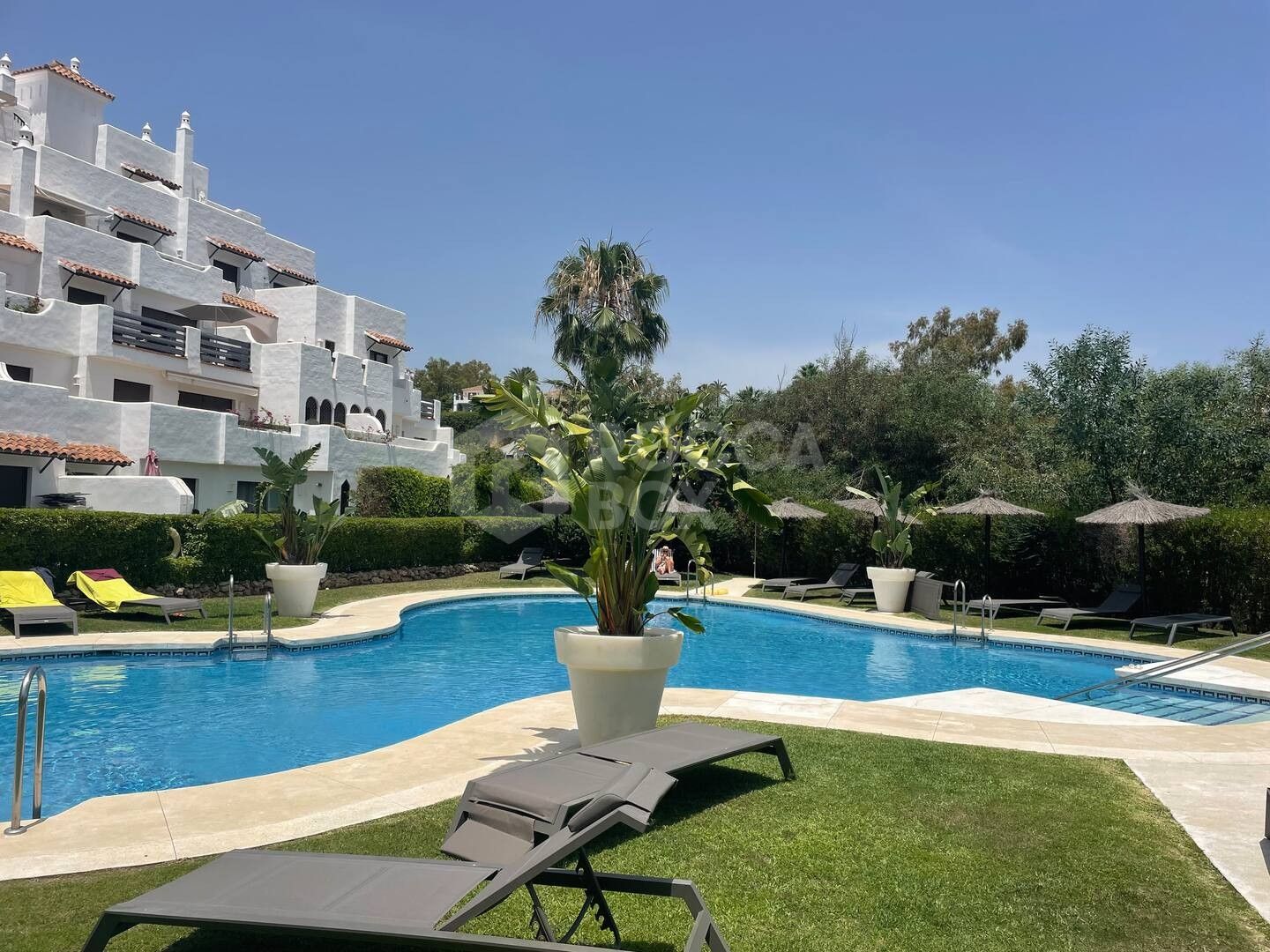 Exclusive 3 Bedroom Apartment with Pool and Pista de Pádel.