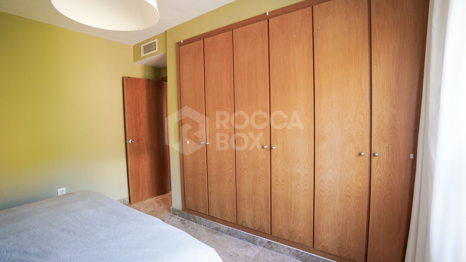 Exclusive 3 Bedroom Apartment with Pool and Pista de Pádel.