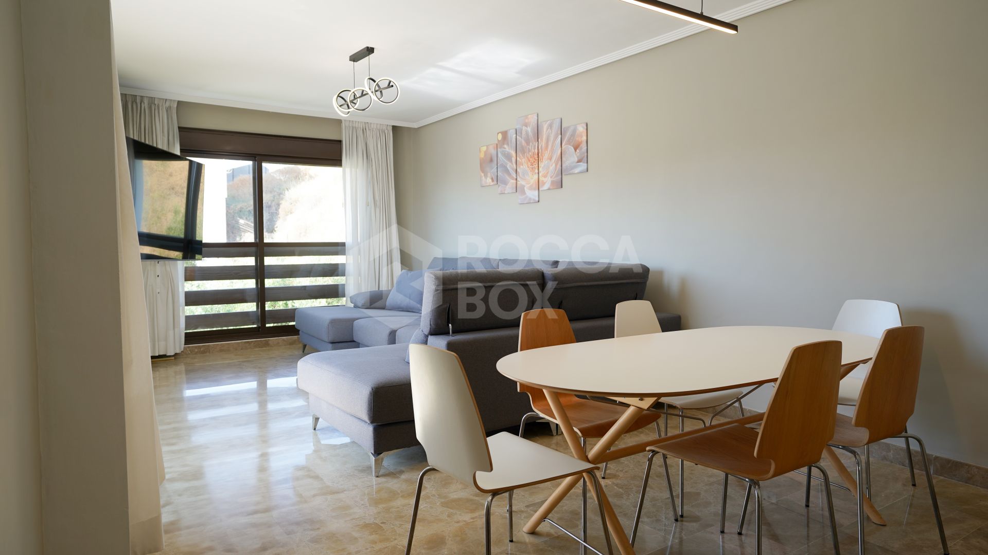 Exclusive 3 Bedroom Apartment with Pool and Pista de Pádel.