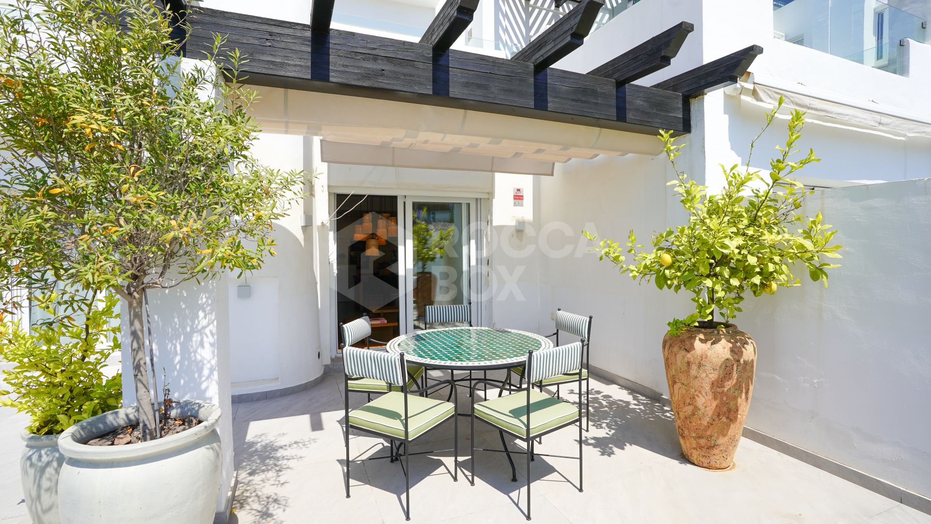 Panoramic Sea View Apartment with Expansive Terrace in Prestigious La Quinta