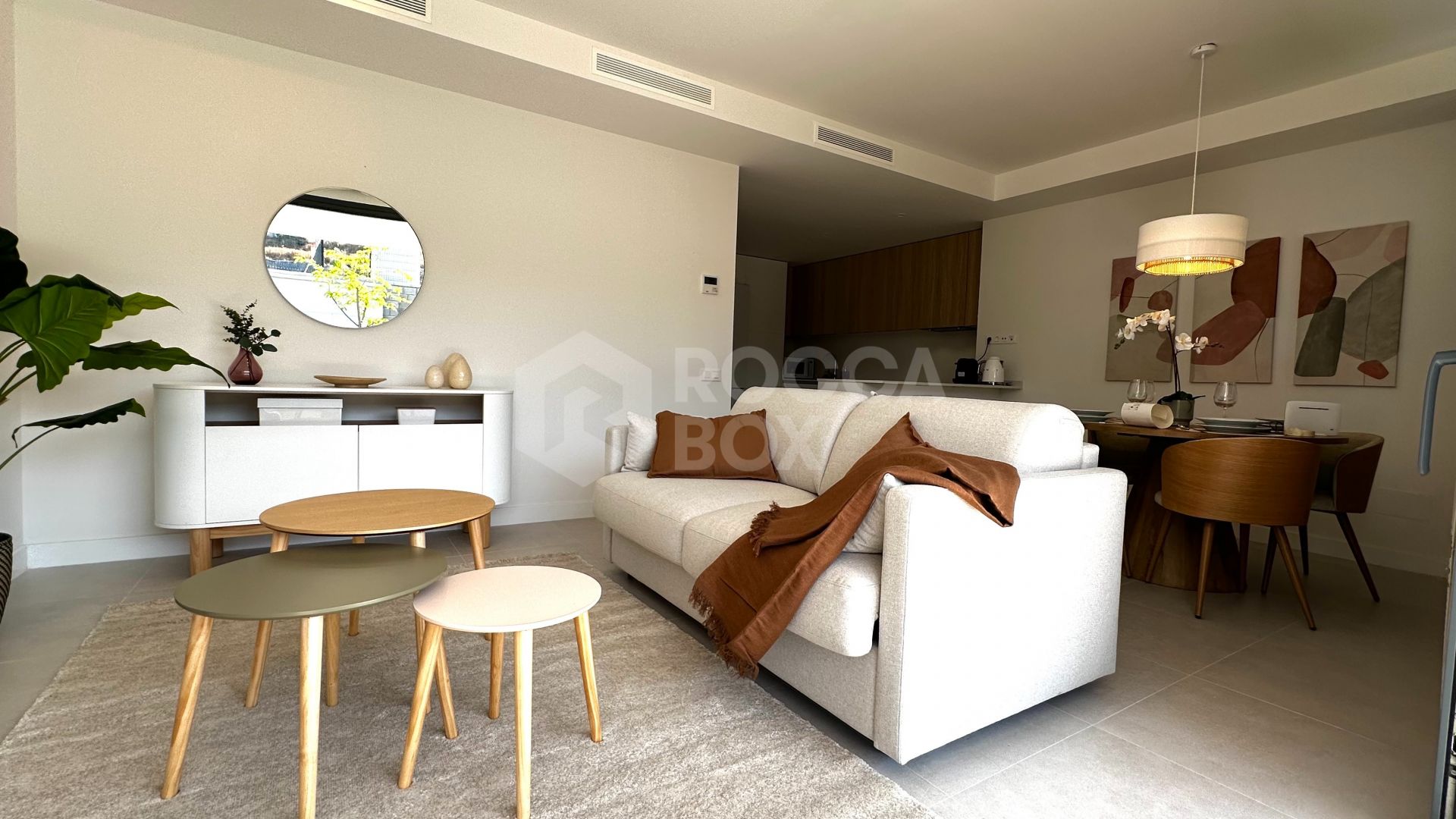 New Luxury Apartment with Terrace and Excellent Private Areas.