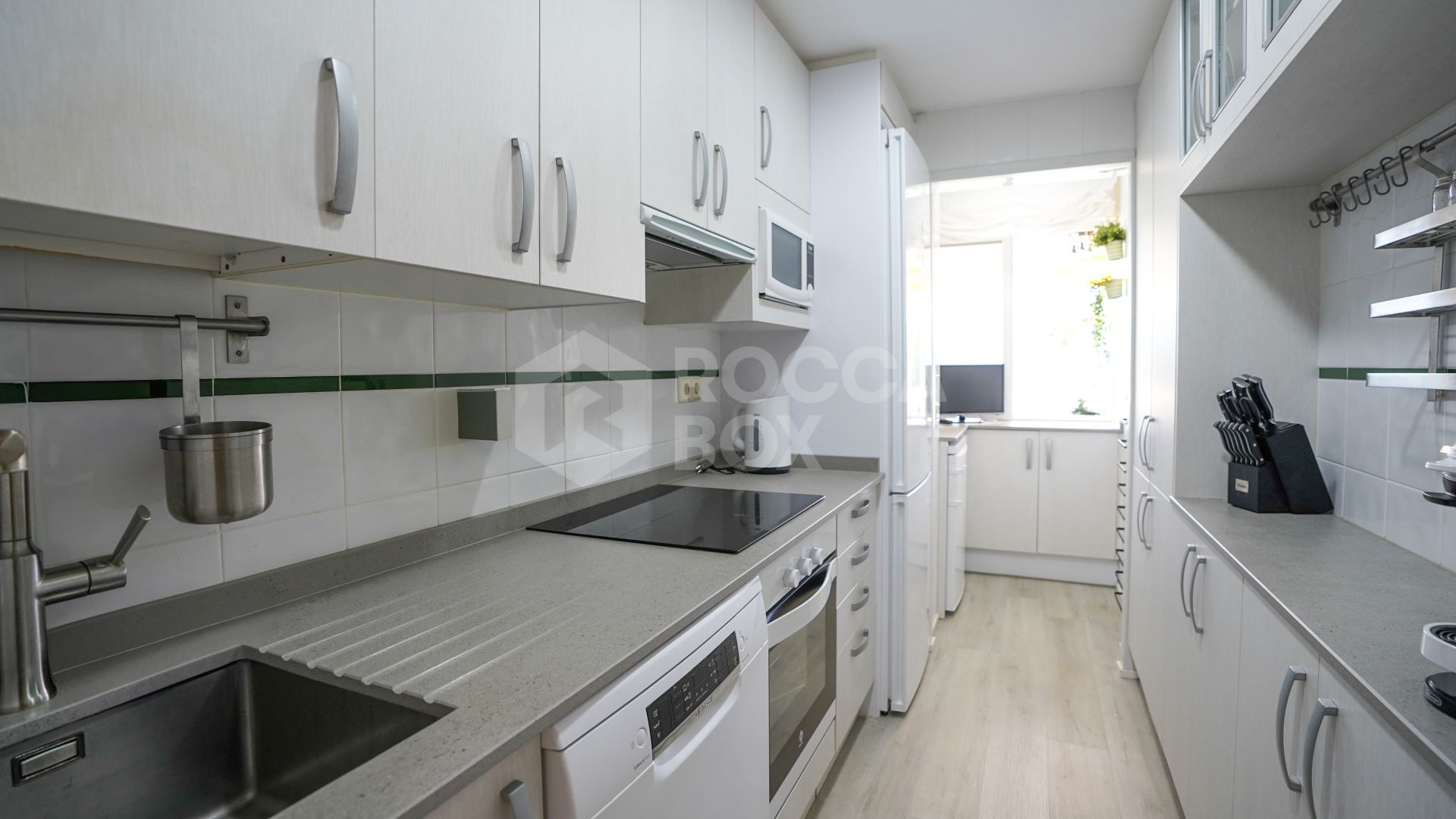 Exclusive 2 Bedroom Apartment in La Dama de Noche - Marbella
