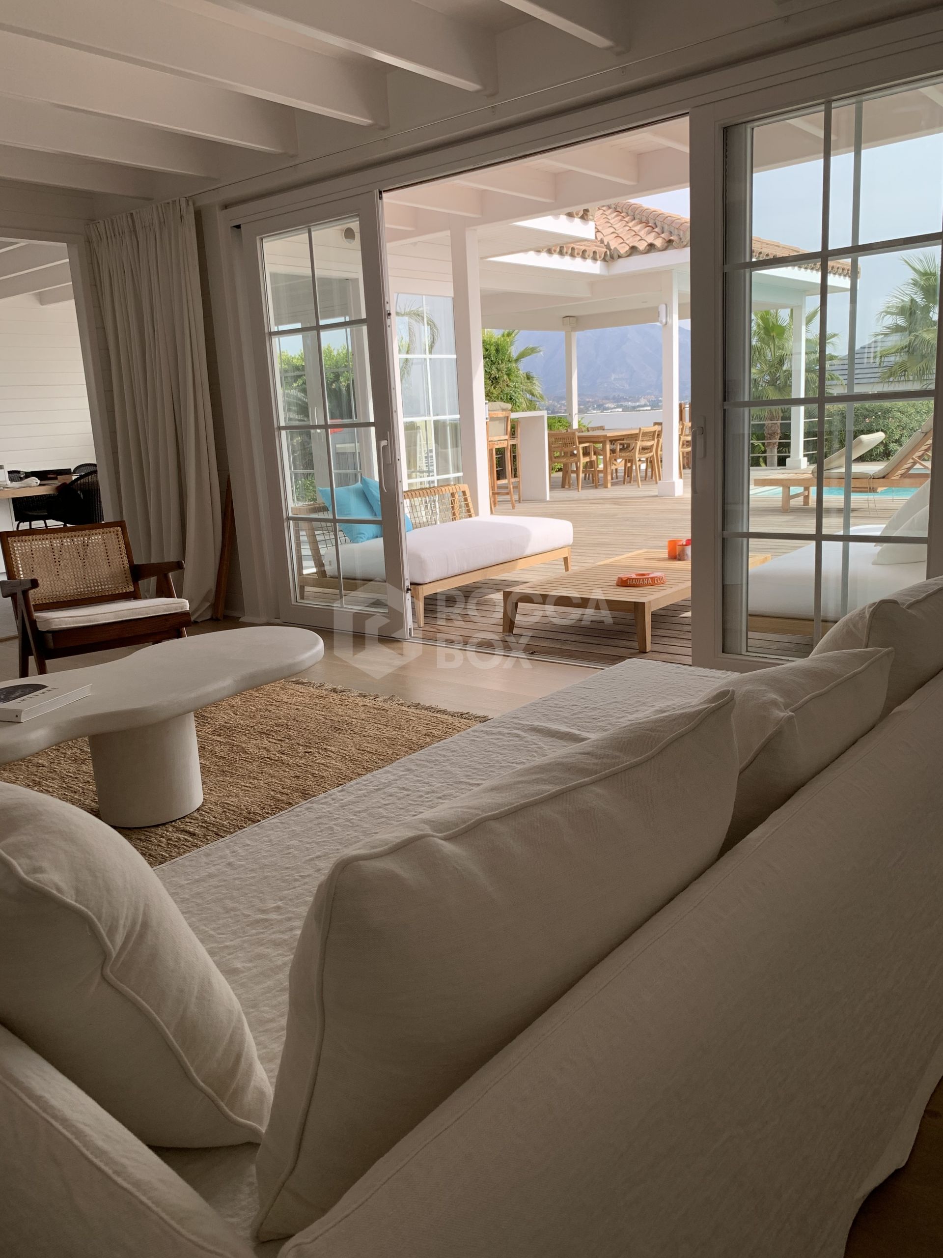 Charming One-Level Villa with Panoramic Sea & Mountain Views
