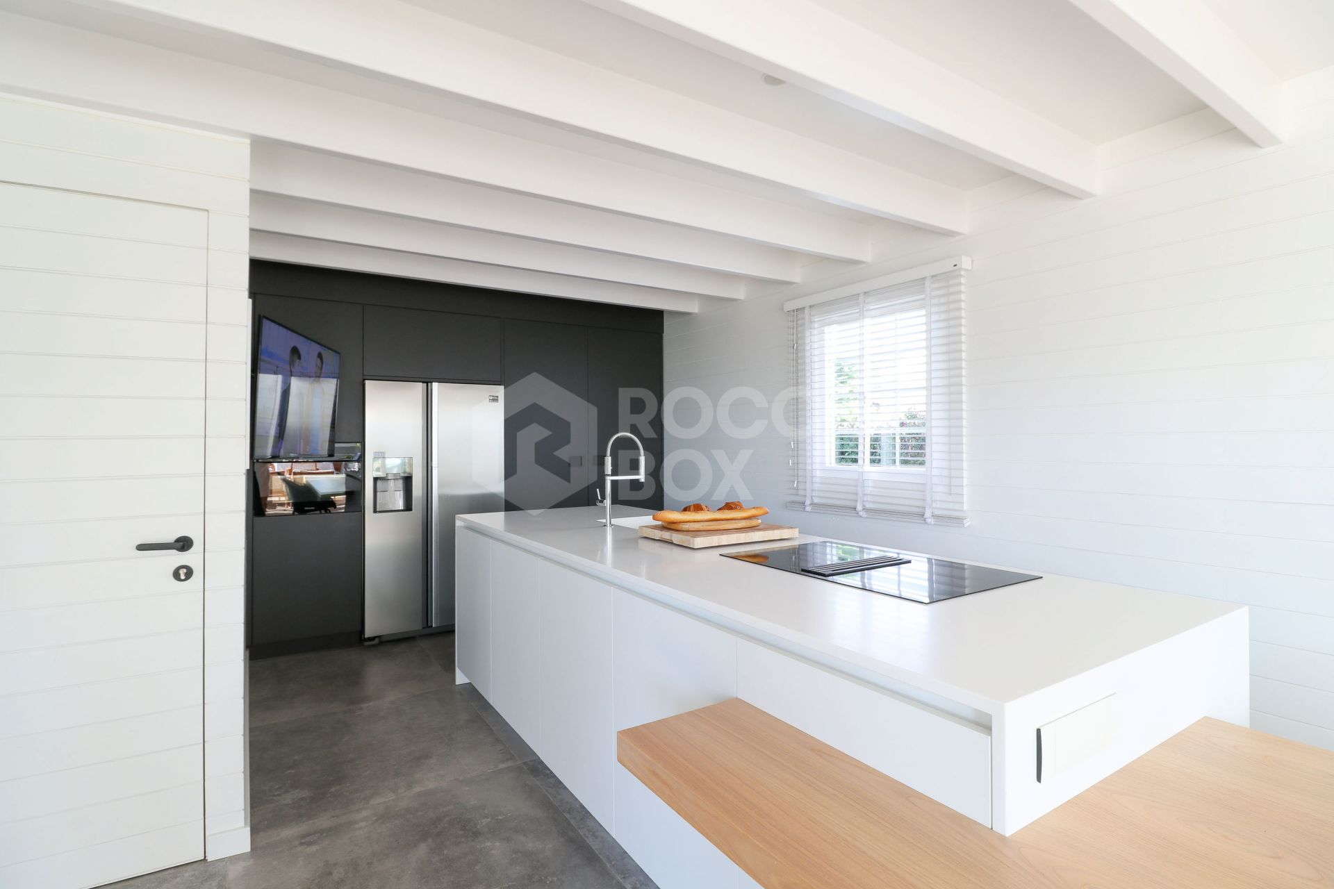 Charming One-Level Villa with Panoramic Sea & Mountain Views