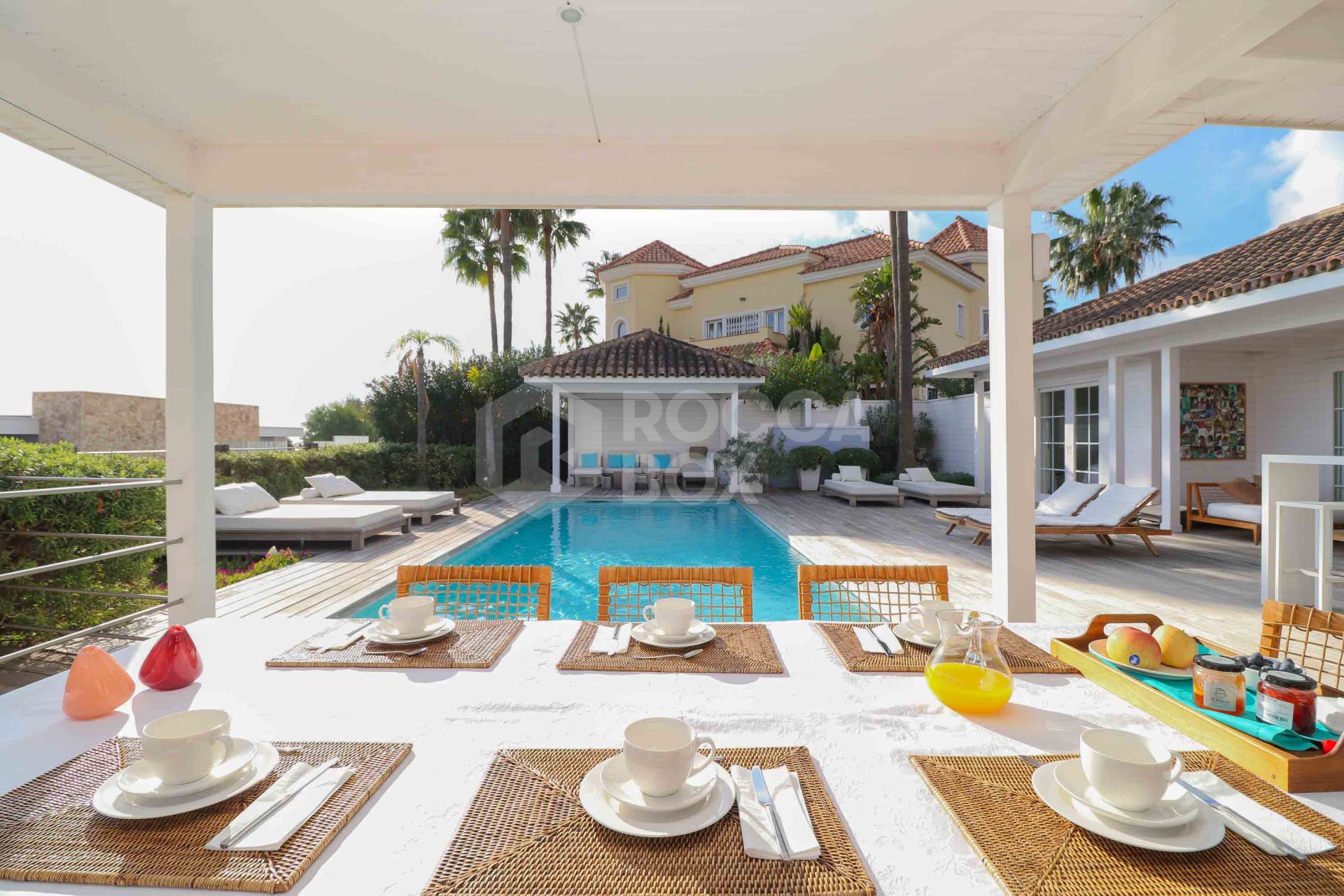 Charming One-Level Villa with Panoramic Sea & Mountain Views