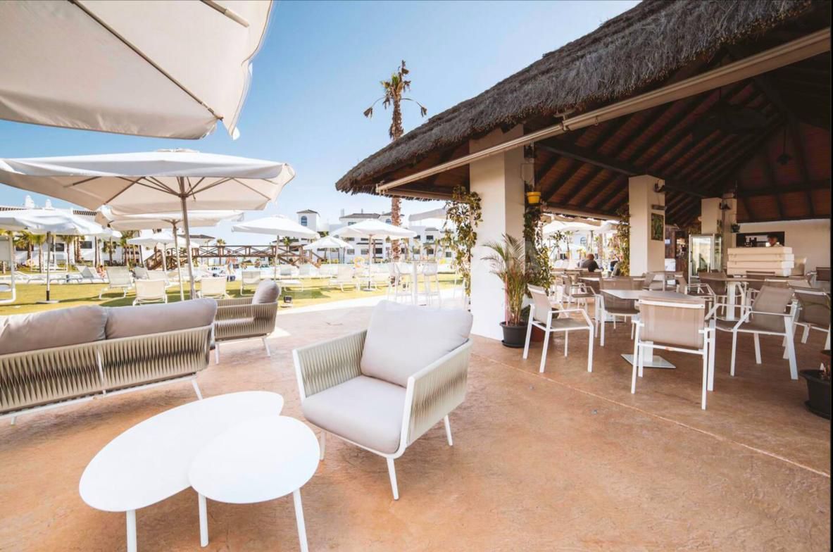 Contemporary Ground Floor Apartment in Prime Estepona Location