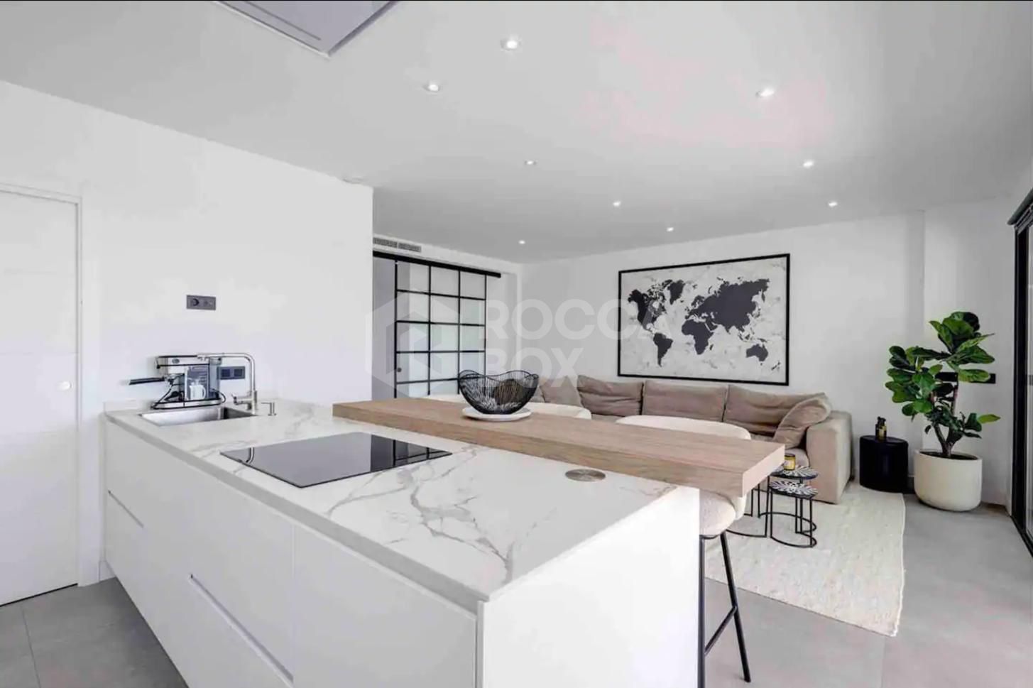 Contemporary Ground Floor Apartment in Prime Estepona Location