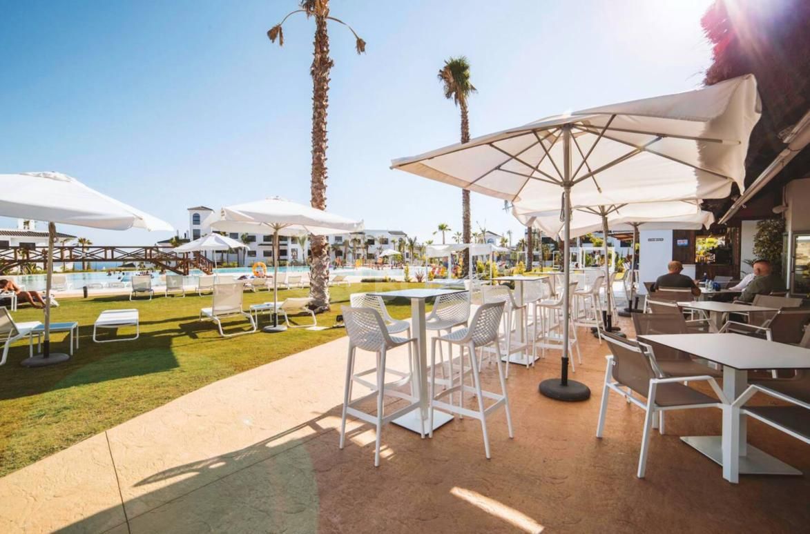 Contemporary Ground Floor Apartment in Prime Estepona Location
