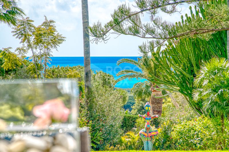 Elegant 4-Bedroom Villa with Sea & Mountain Views in Prestigious Hacienda Las Chapas, Marbella
