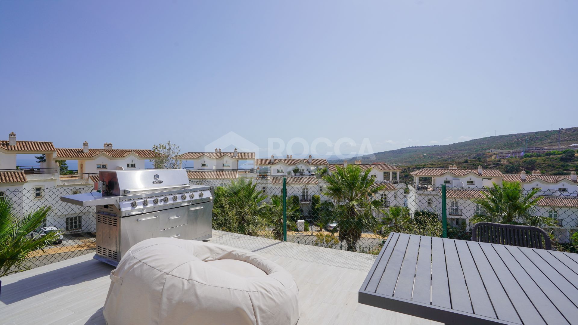 Stylish 3-Bedroom Semi-Detached Home with Rooftop Jacuzzi & Panoramic Sea Views