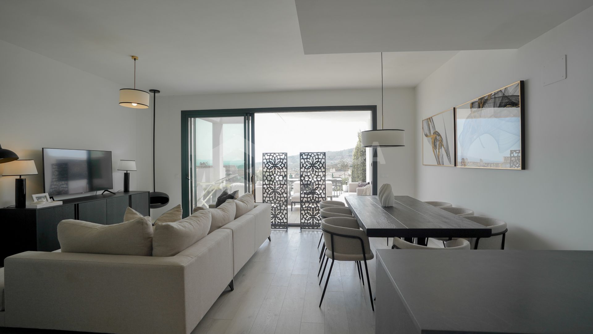 Stylish 3-Bedroom Semi-Detached Home with Rooftop Jacuzzi & Panoramic Sea Views