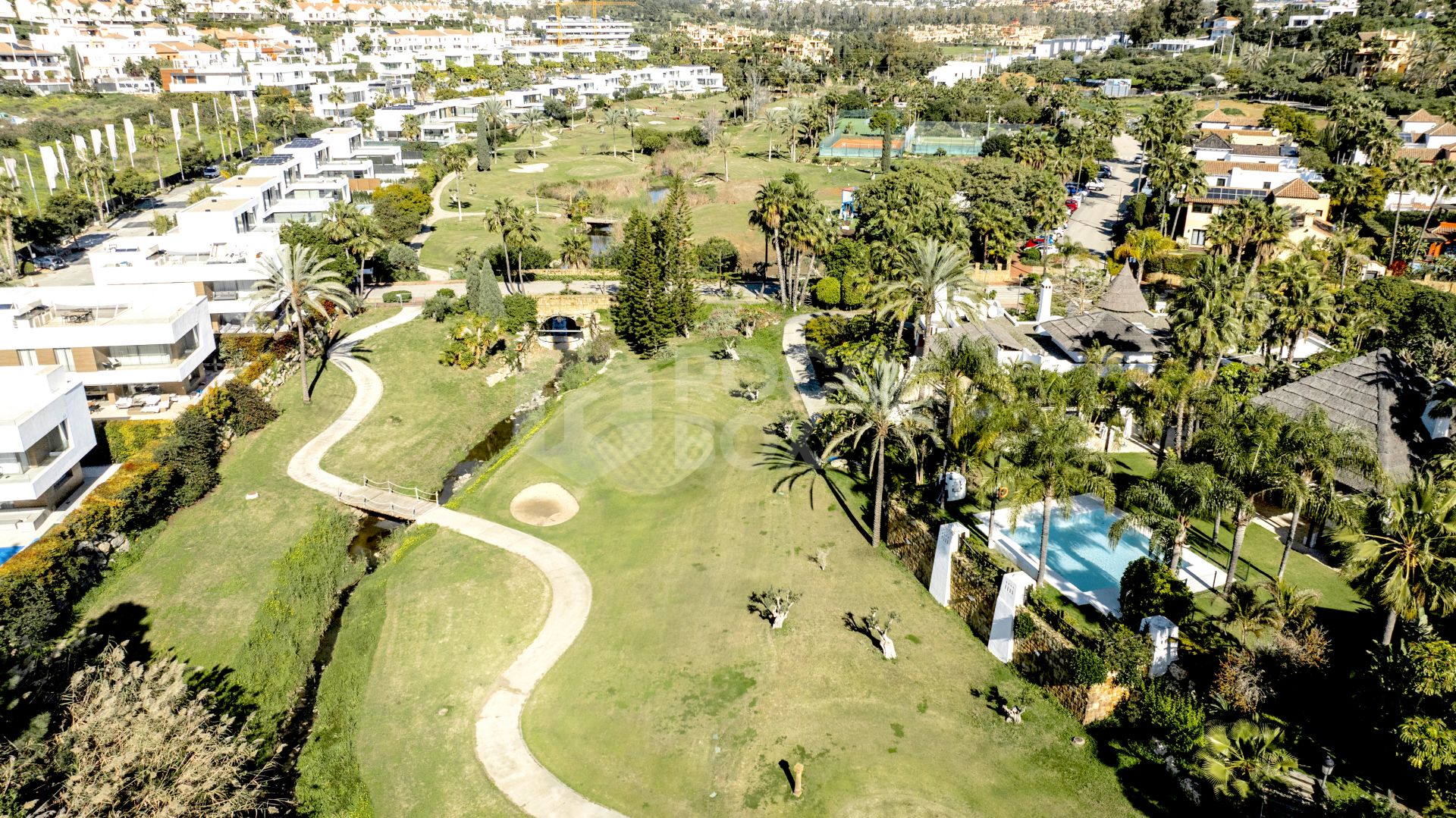 Modern 5-Bedroom Villa with Private Pool and Golf Views in a Gated Luxury Community