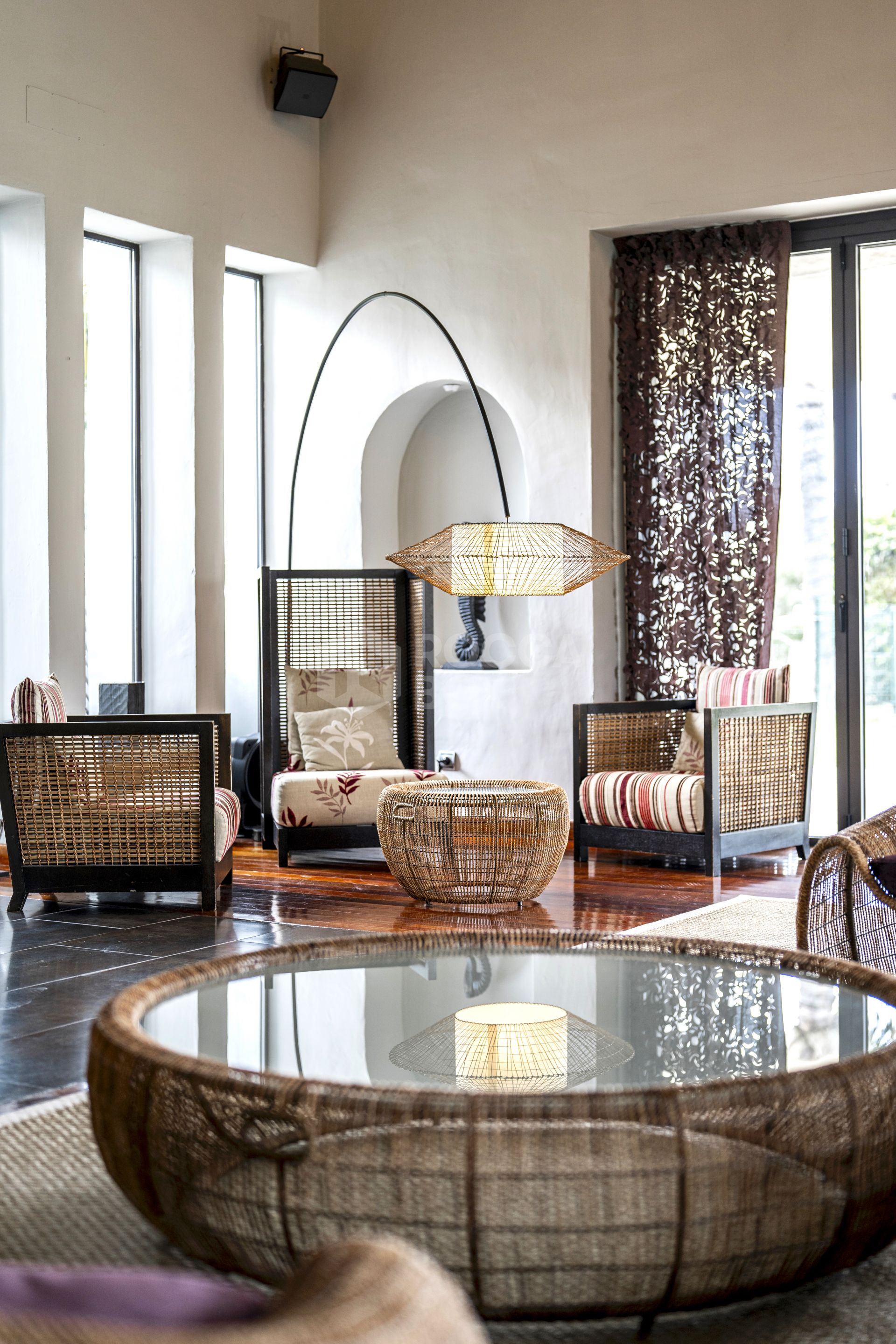 Modern 5-Bedroom Villa with Private Pool and Golf Views in a Gated Luxury Community