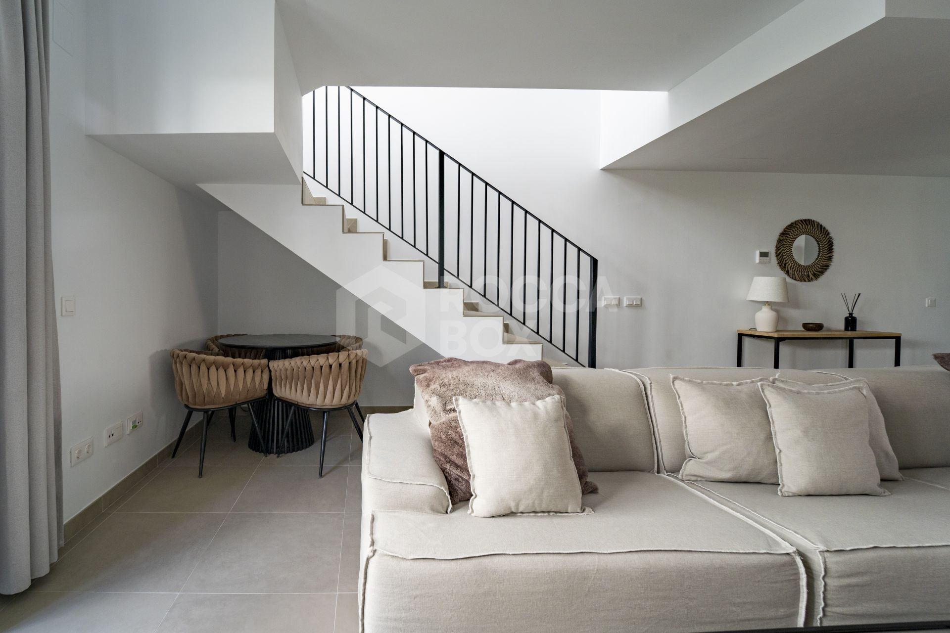 Modern 3-Bedroom Townhouse Walking Distance to the Beach