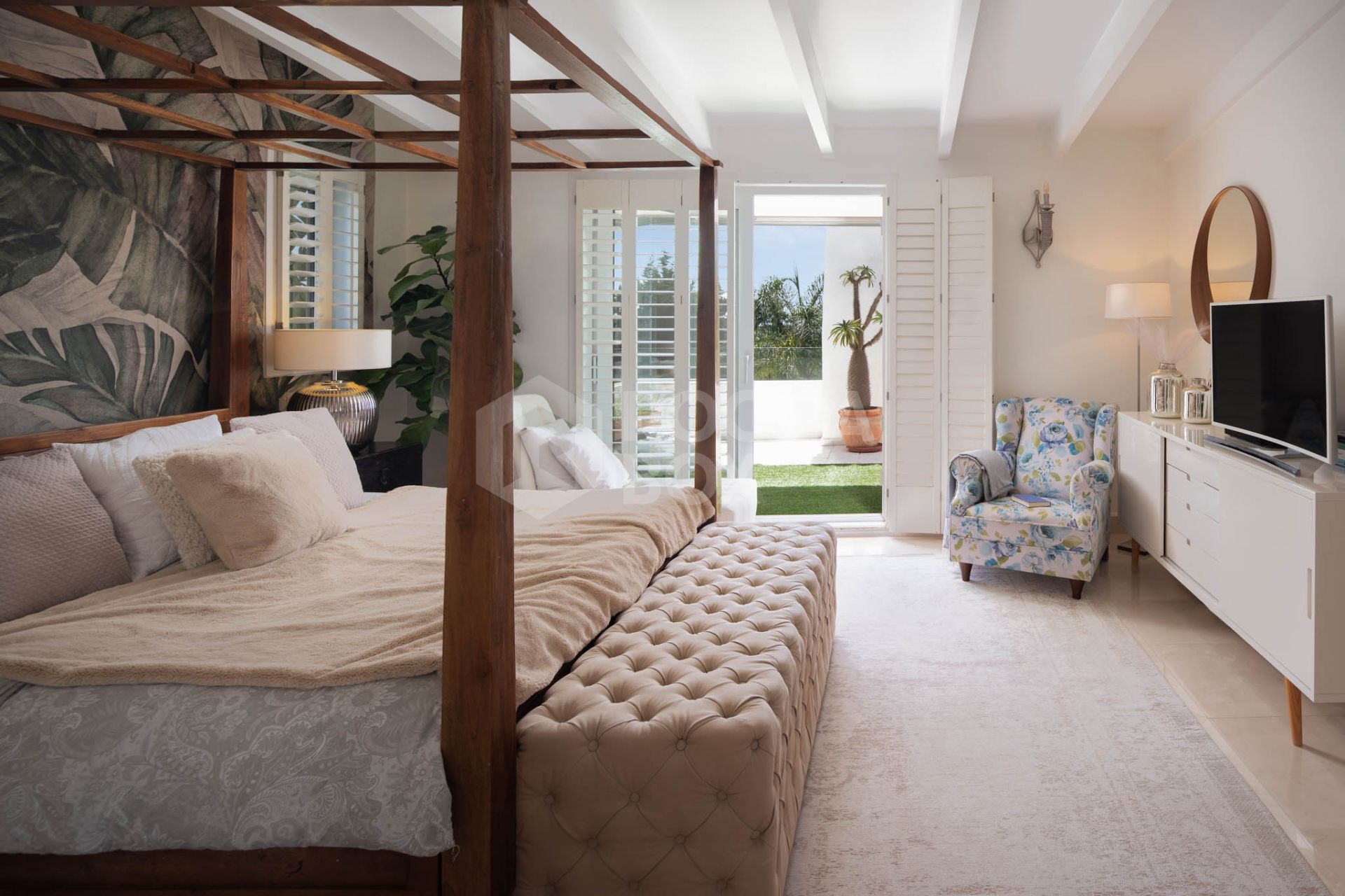 Charming Andalusian Villa with Pool, Jacuzzi & Total Privacy