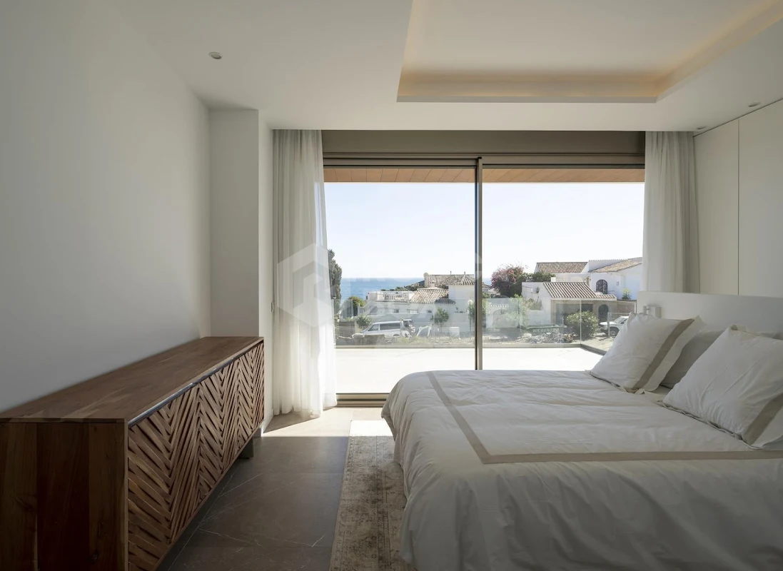 Exquisite New Build Villa with Sea Views and Smart Home Features