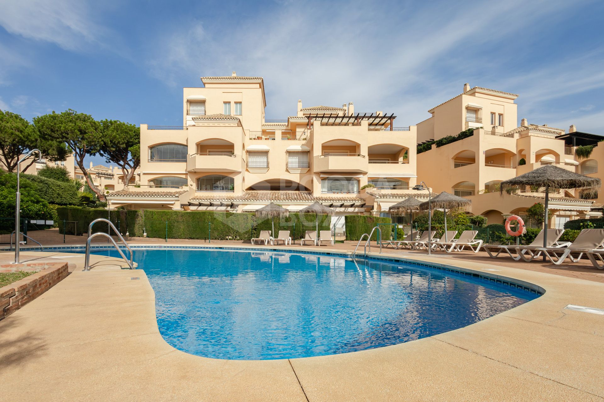 Elegant Three-Bedroom Ground-Floor Apartment in Marbella