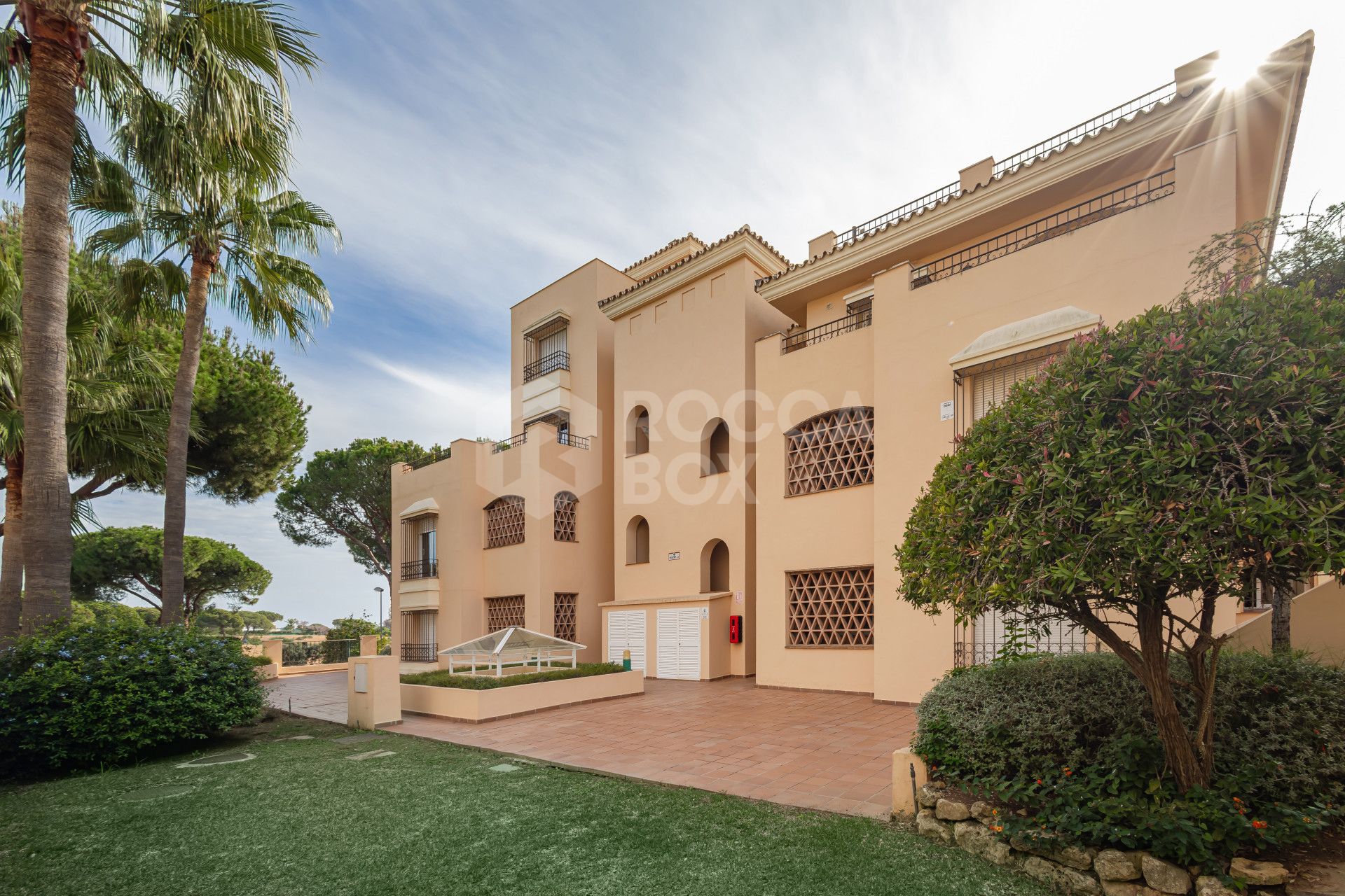 Elegant Three-Bedroom Ground-Floor Apartment in Marbella