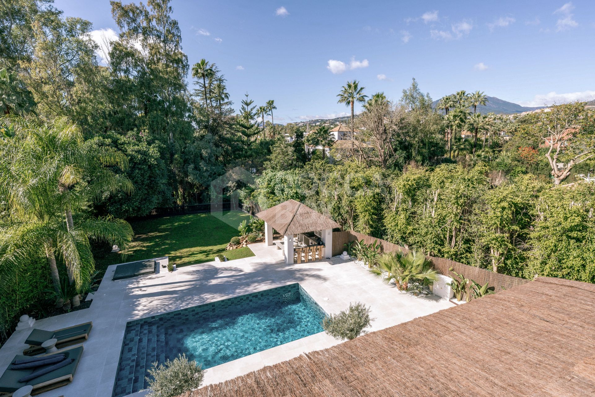 Exquisite Five-Bedroom Luxury Villa with Private Pool and Garden