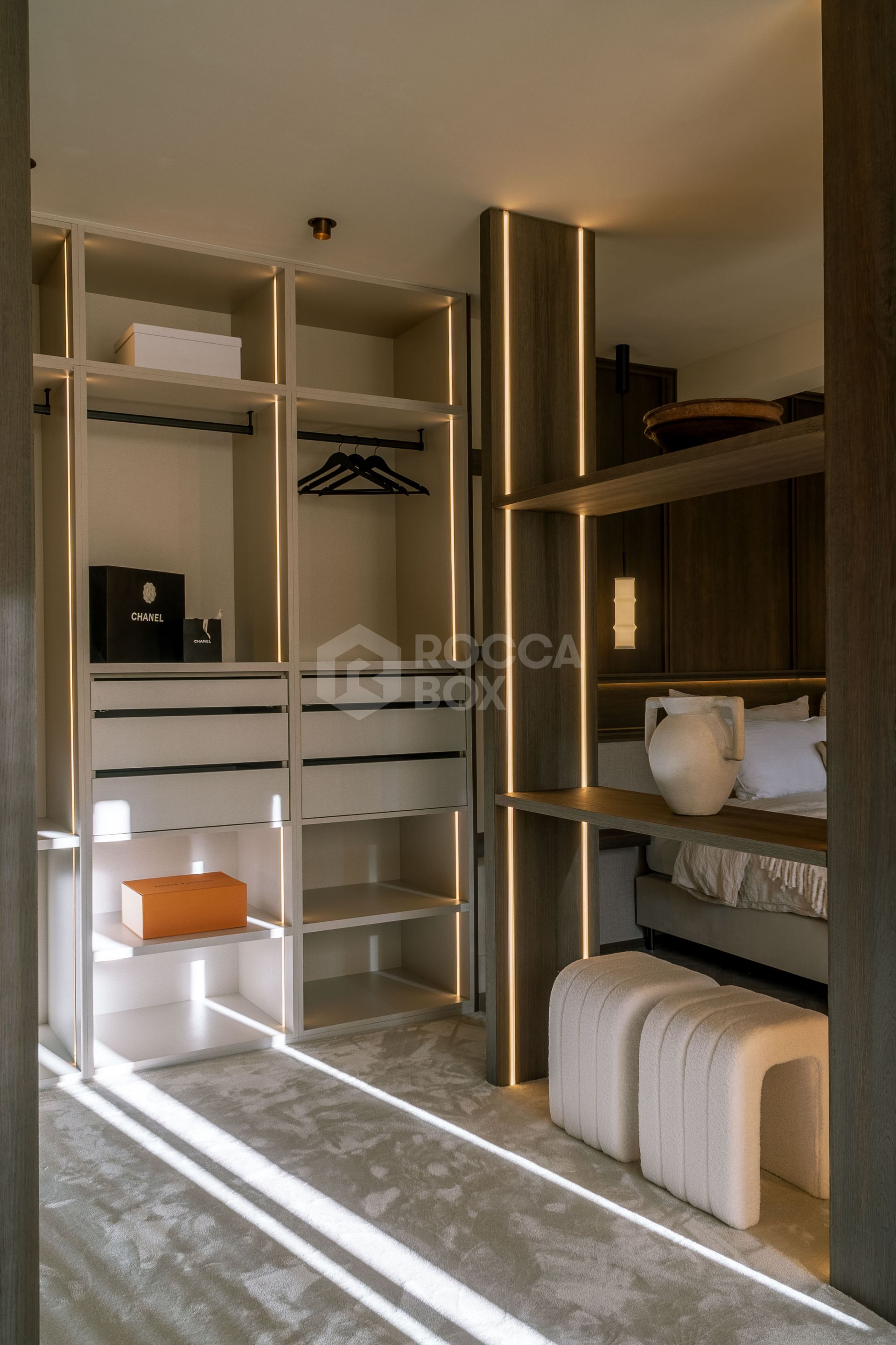 Exquisite Five-Bedroom Luxury Villa with Private Pool and Garden