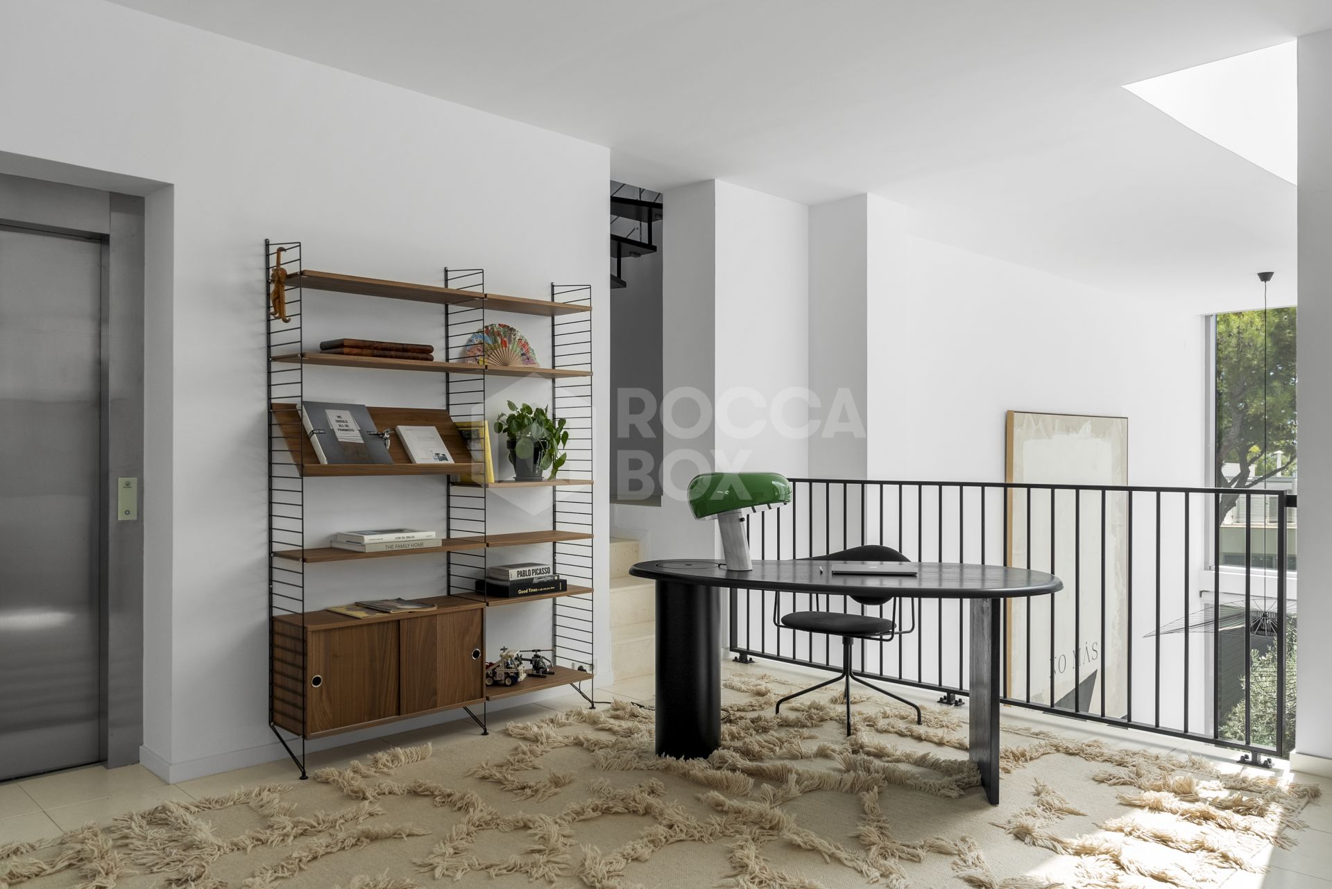 Exquisite Luxury Property with Panoramic Views and Exceptional Amenities