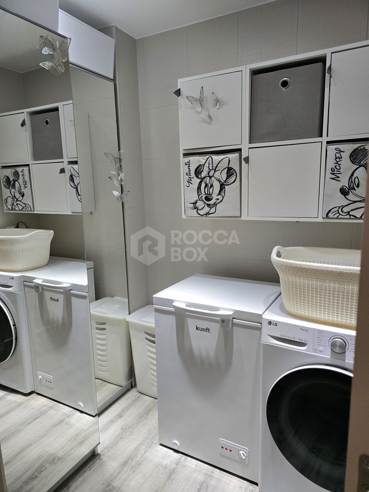 Unique penthouse-style home combining mountain tranquility and Mediterranean views, located in a private urbanization.