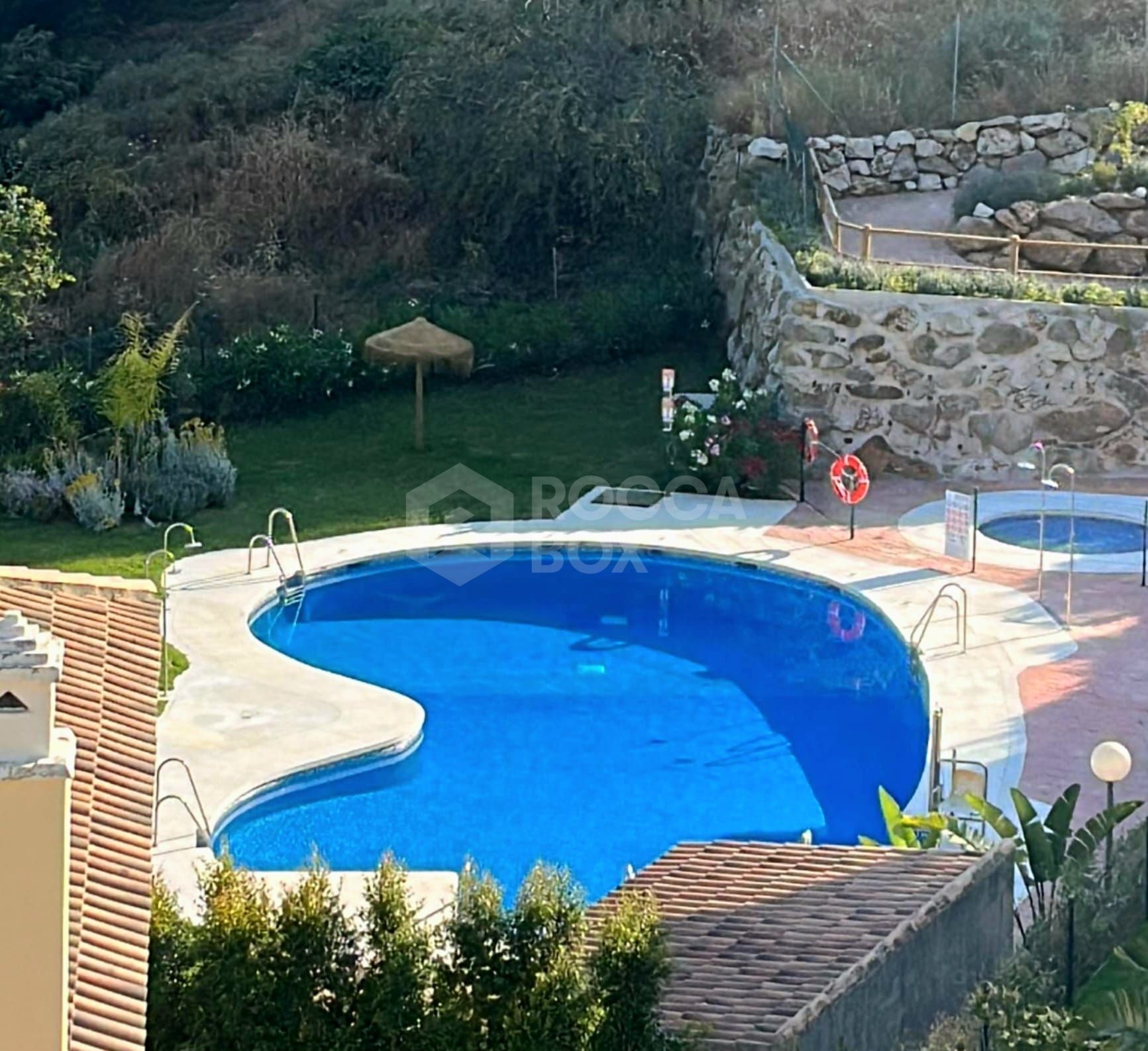 Unique penthouse-style home combining mountain tranquility and Mediterranean views, located in a private urbanization.