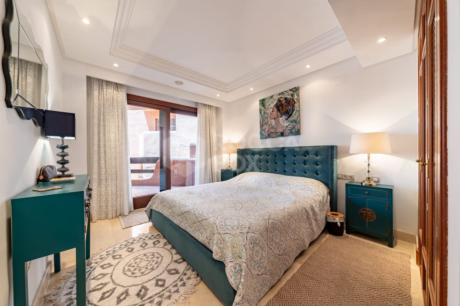 Elegant Beachfront Apartment with Exceptional Amenities