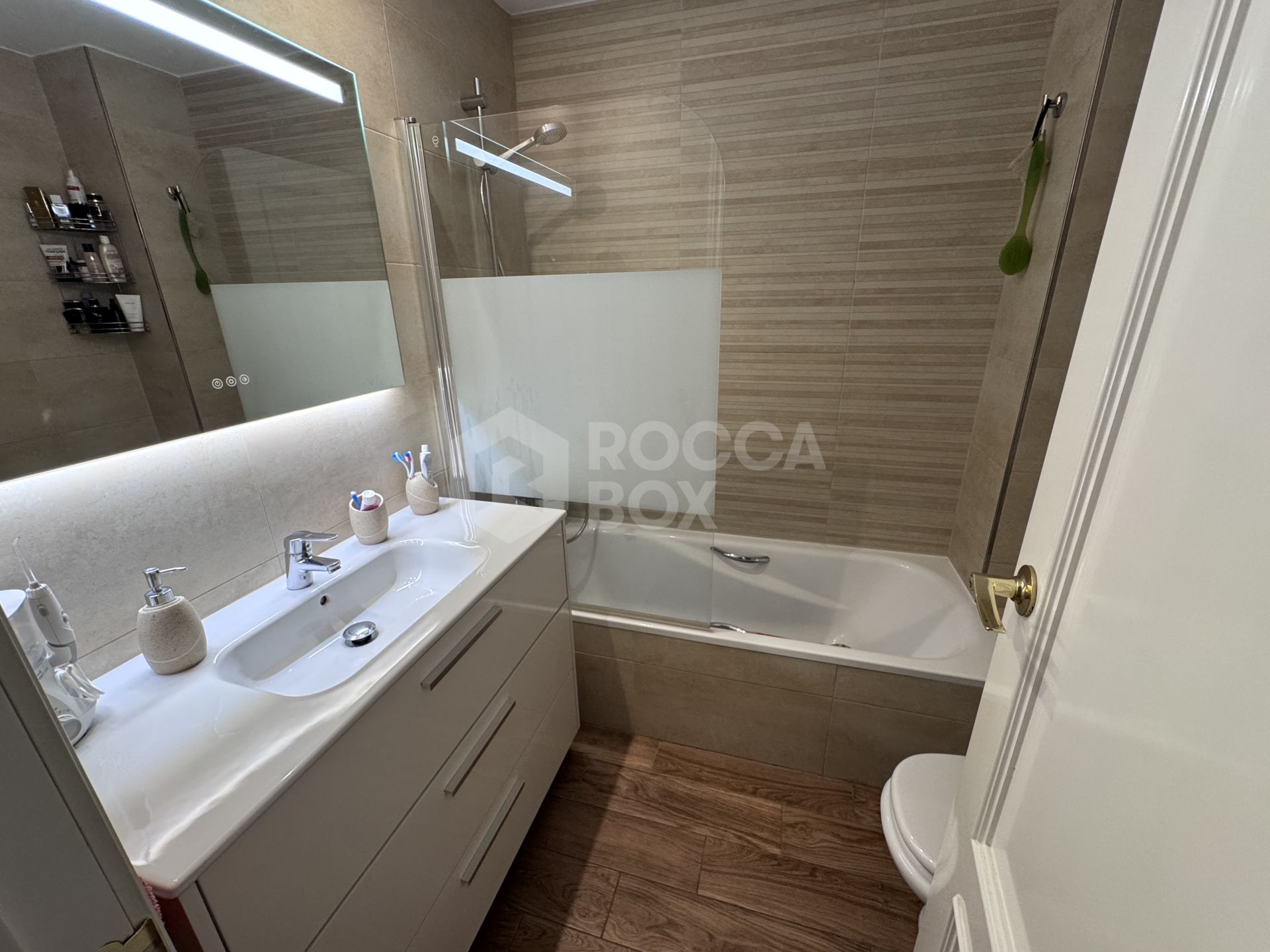 Spacious 4-Bedroom Apartment 400 Metres from the Beach with Excellent Local Amenities