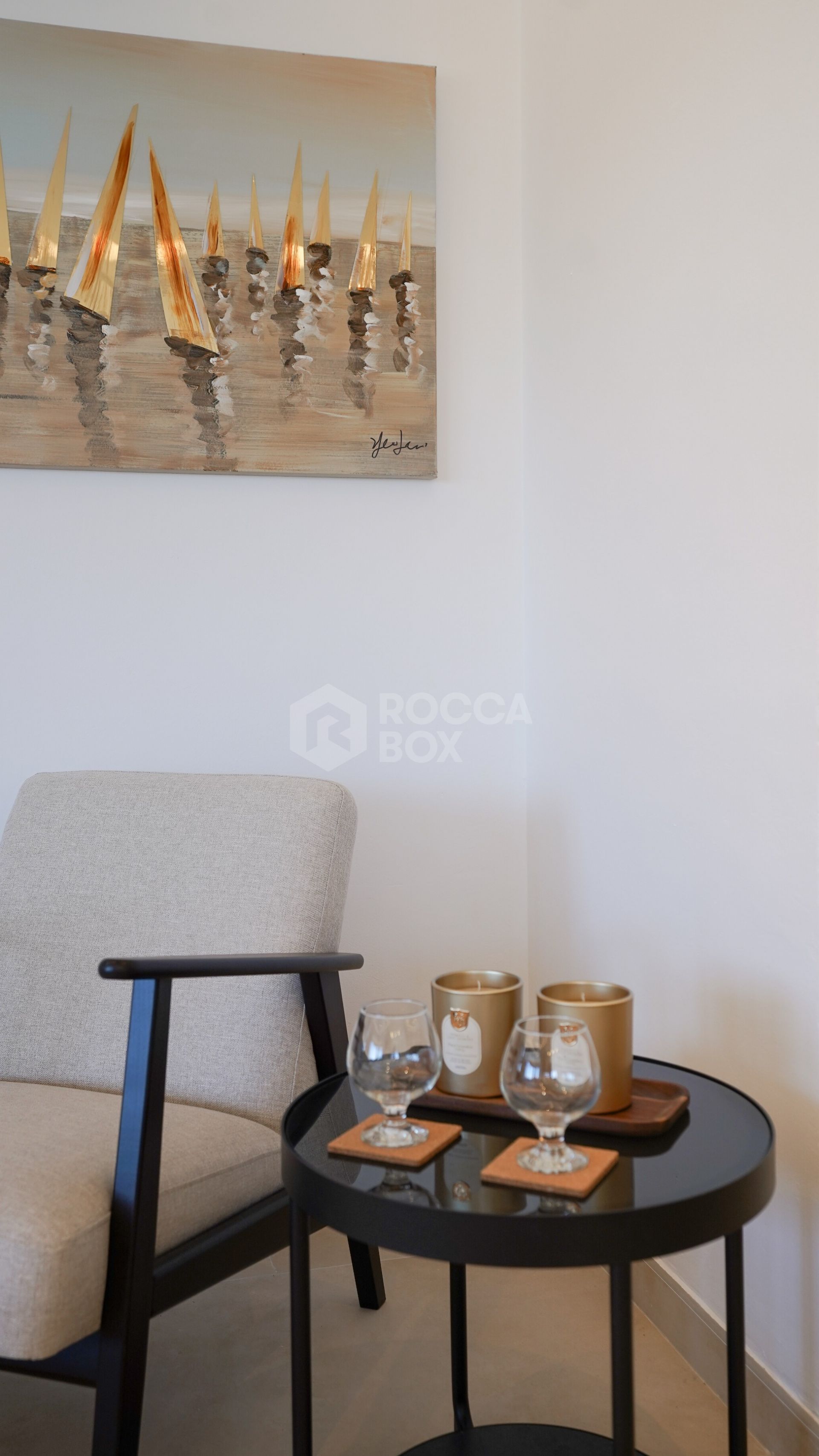 Renovated 2-Bedroom Apartment with Sea Views in Gated Community – Nueva Andalucía