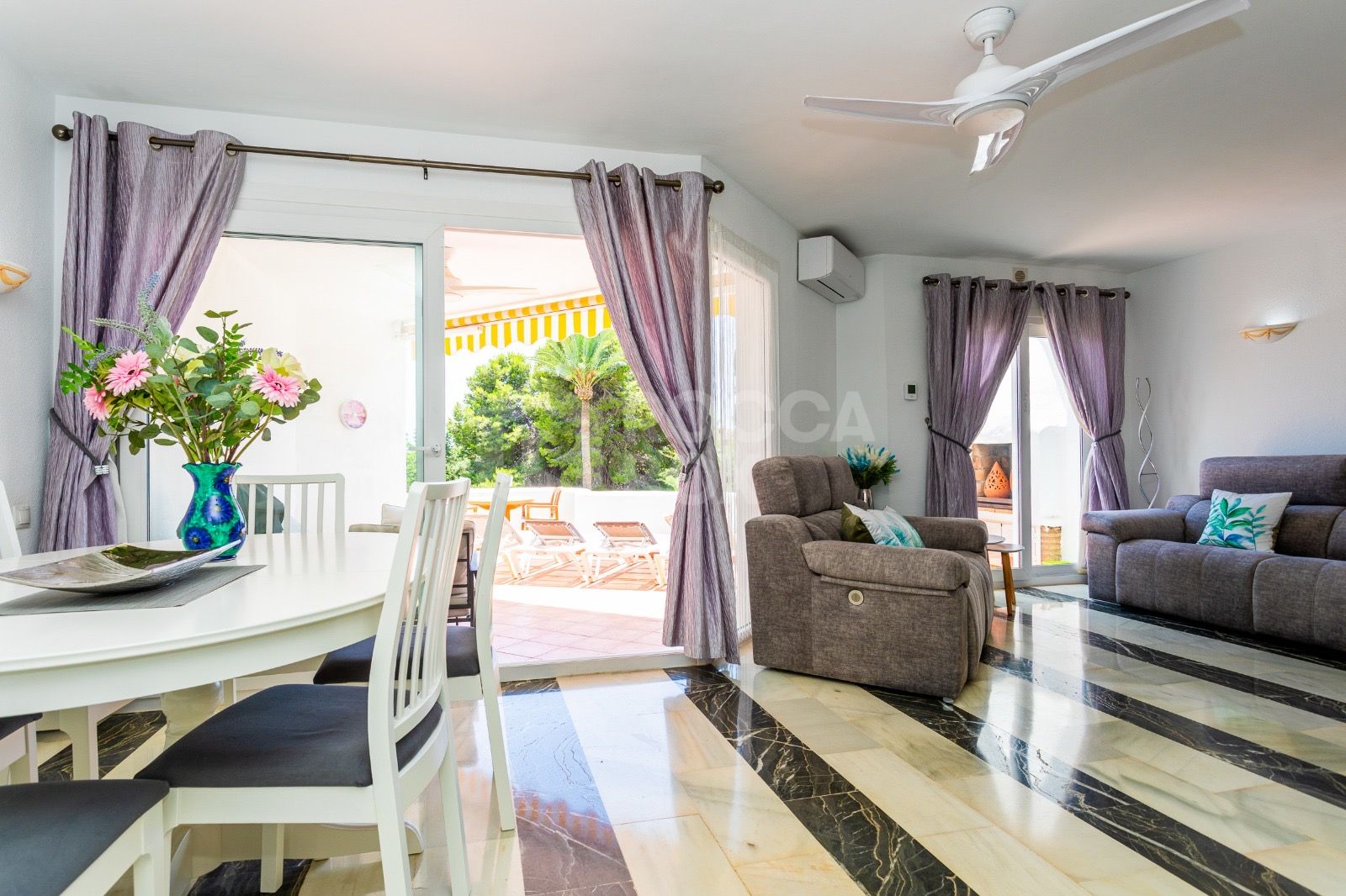 Elegant Three-Bedroom Penthouse with Sea Views and Modern Comforts