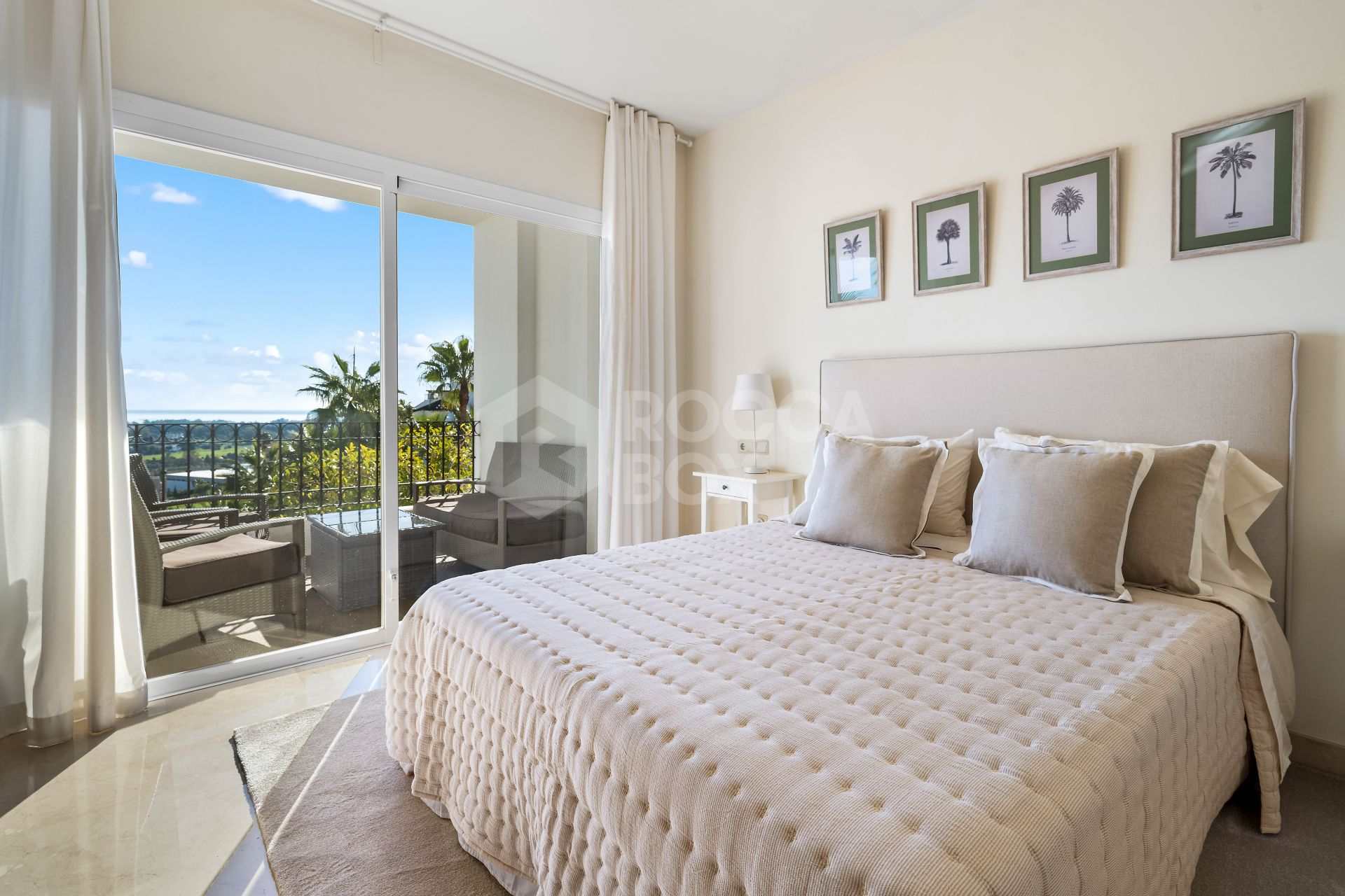 South-Facing Renovated 2-Bedroom Apartment with Front Sea Views