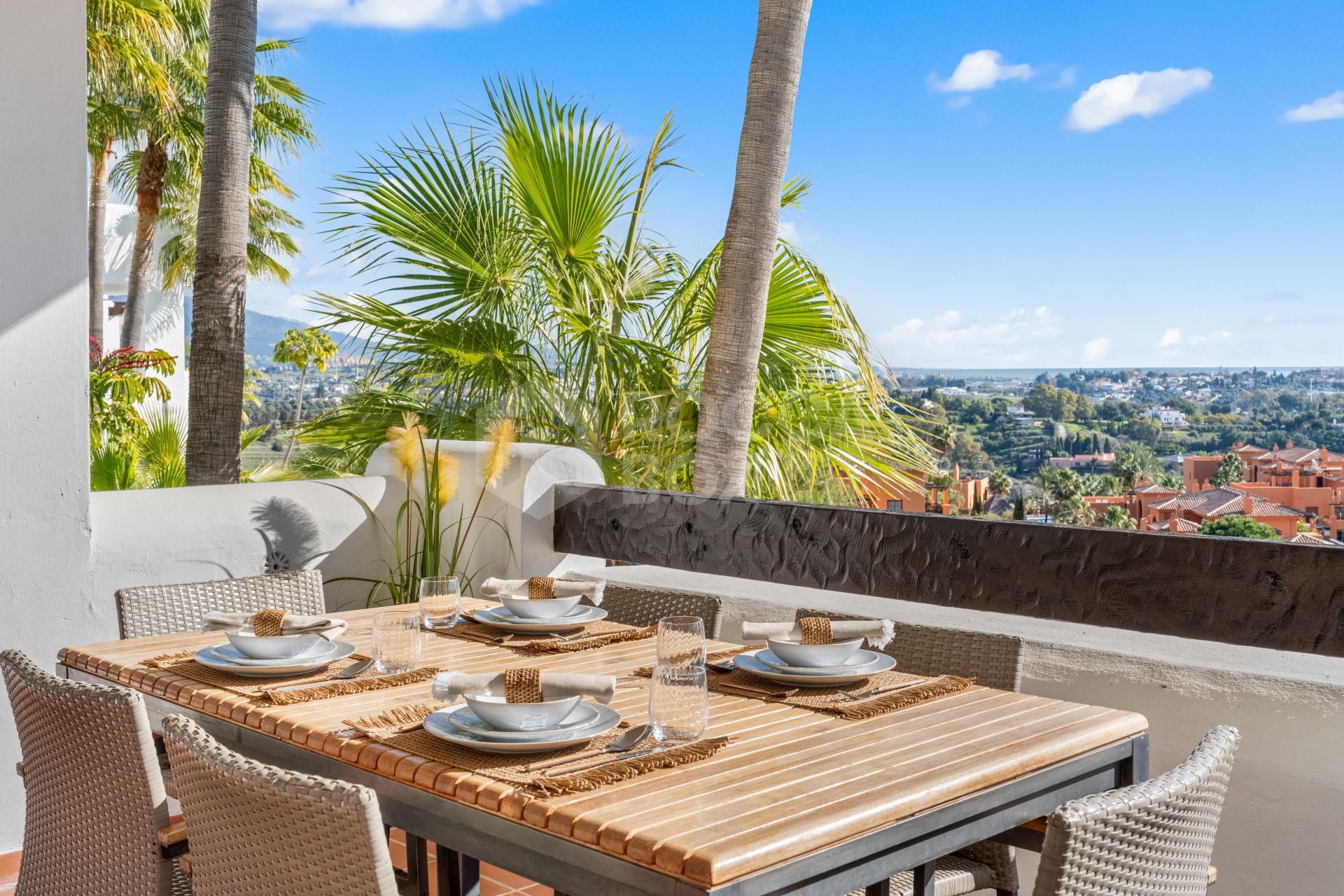 South-Facing Renovated 2-Bedroom Apartment with Front Sea Views