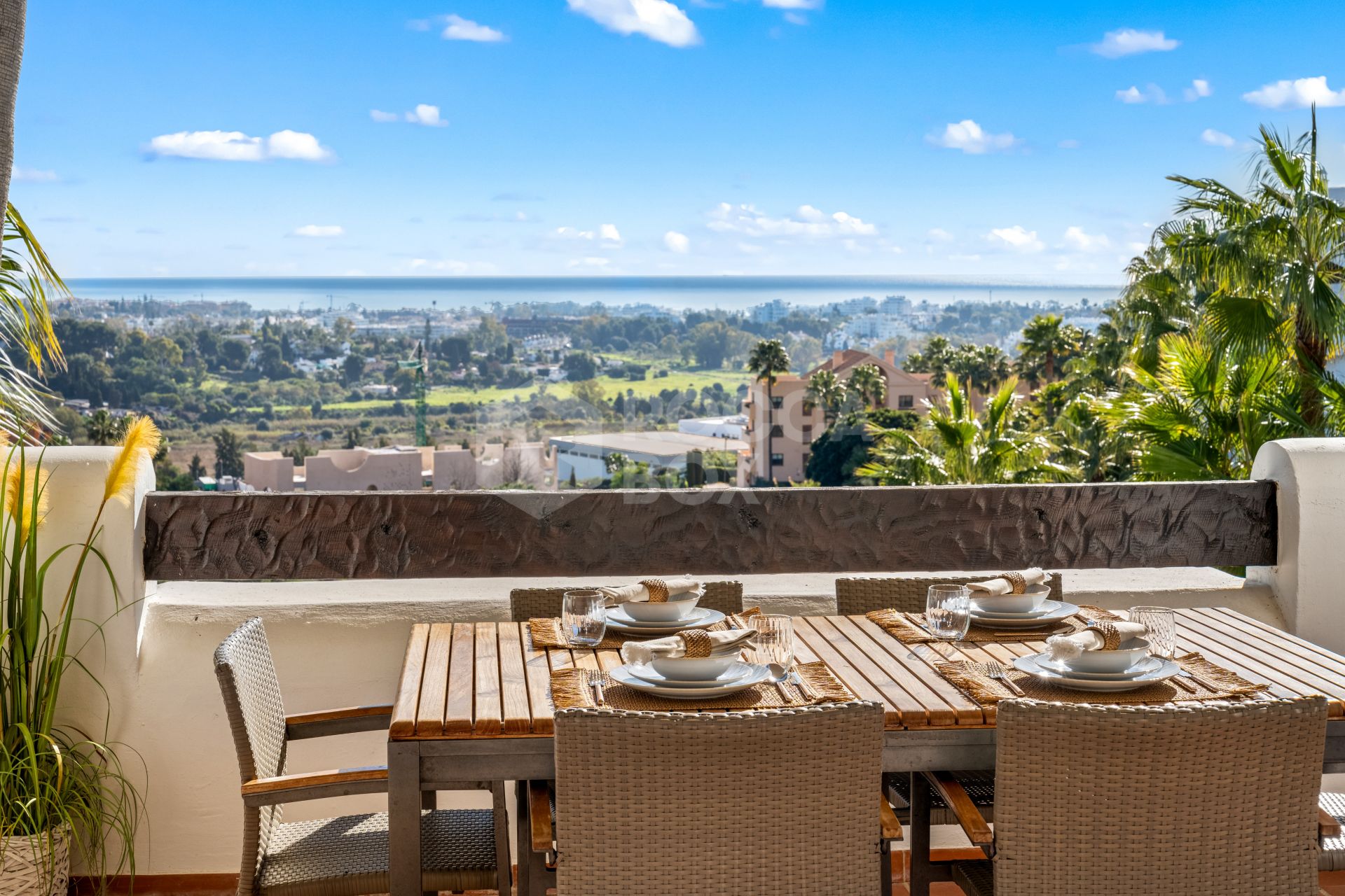 South-Facing Renovated 2-Bedroom Apartment with Front Sea Views