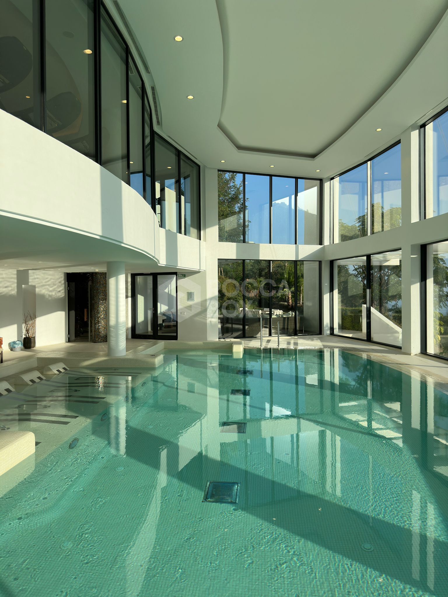 Contemporary Living with Panoramic Views in Marbella