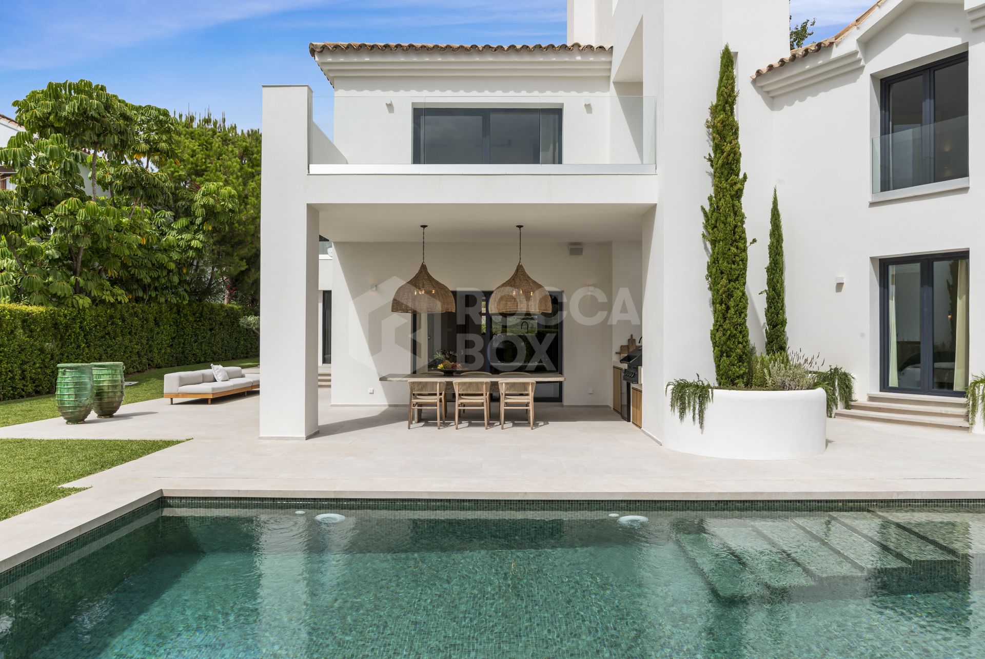 Elegant 4-Bedroom Villa with Private Pool in La Alquería