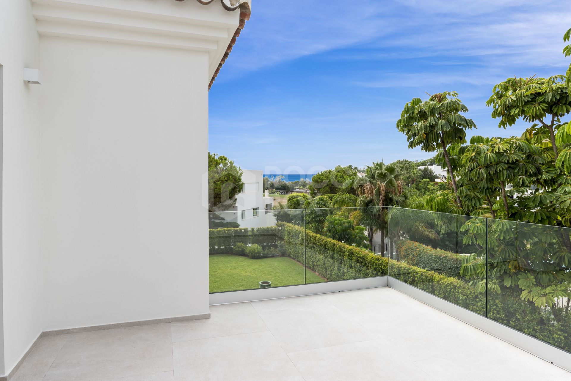 Elegant 4-Bedroom Villa with Private Pool in La Alquería