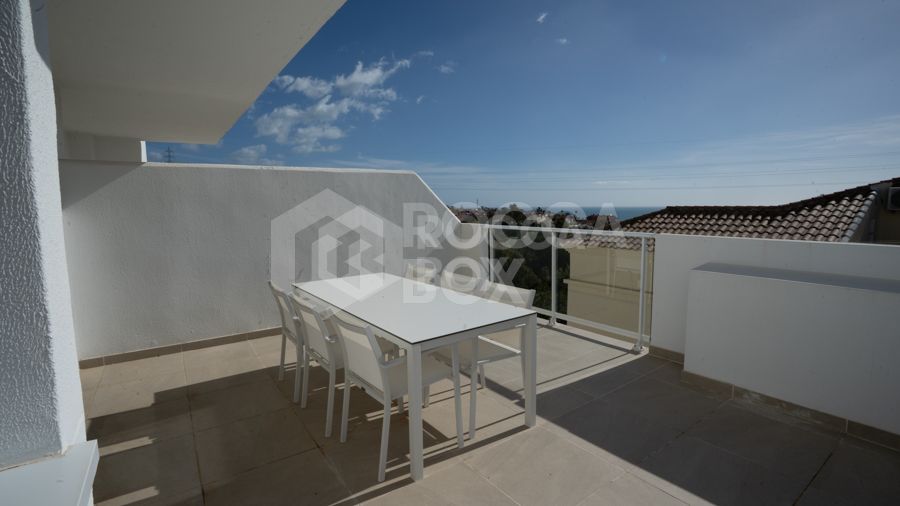 Brand New 3-Bedroom Apartment in Pine Hills, Fuengirola – Sea Views